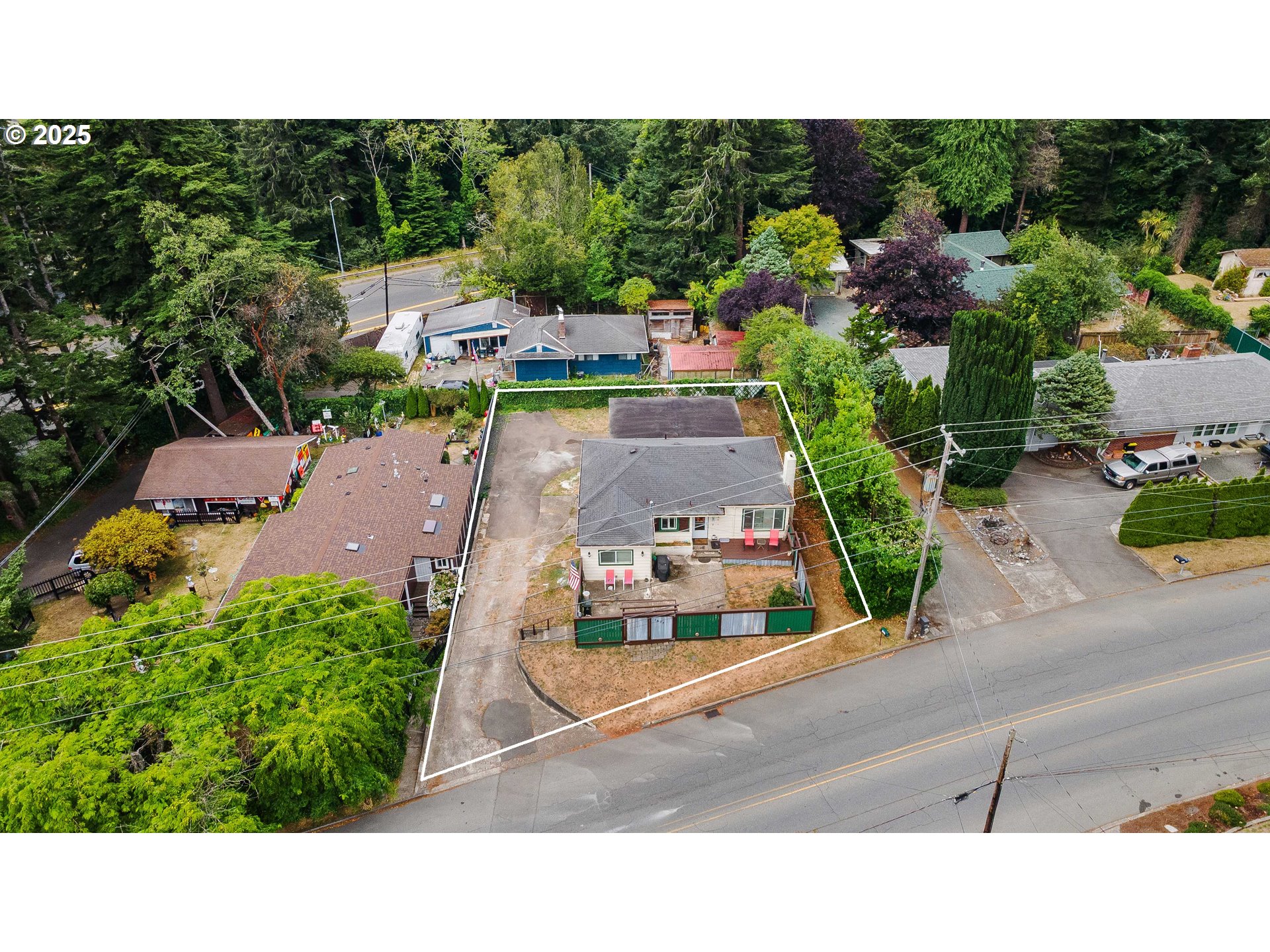 1537 WOODLAND DR - RMLS #112638571