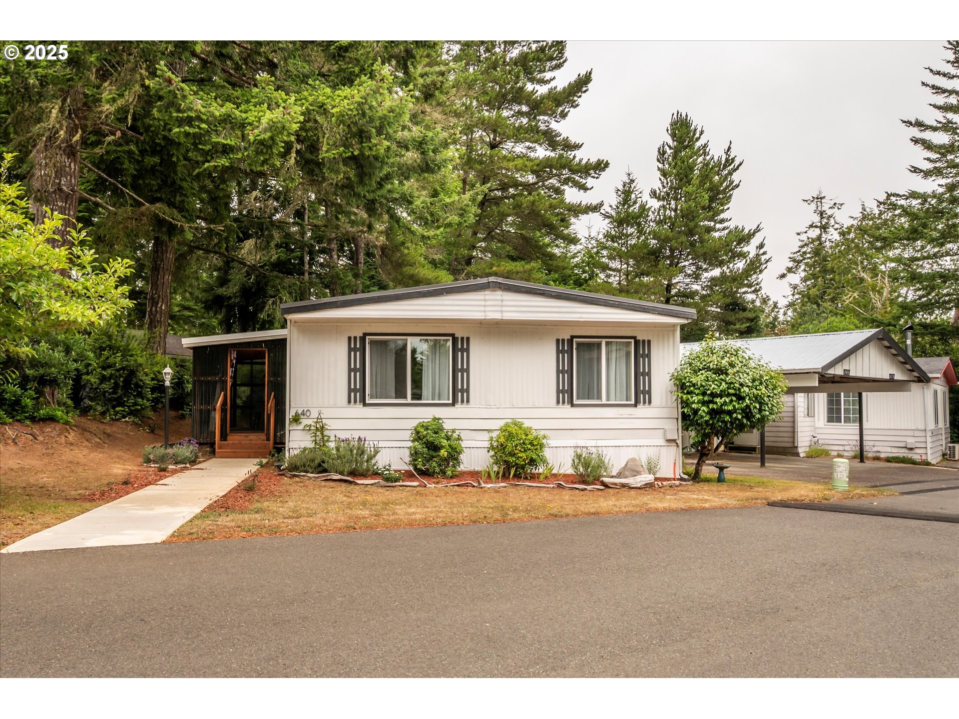 640 VILLAGE PINES DR - RMLS #135043678