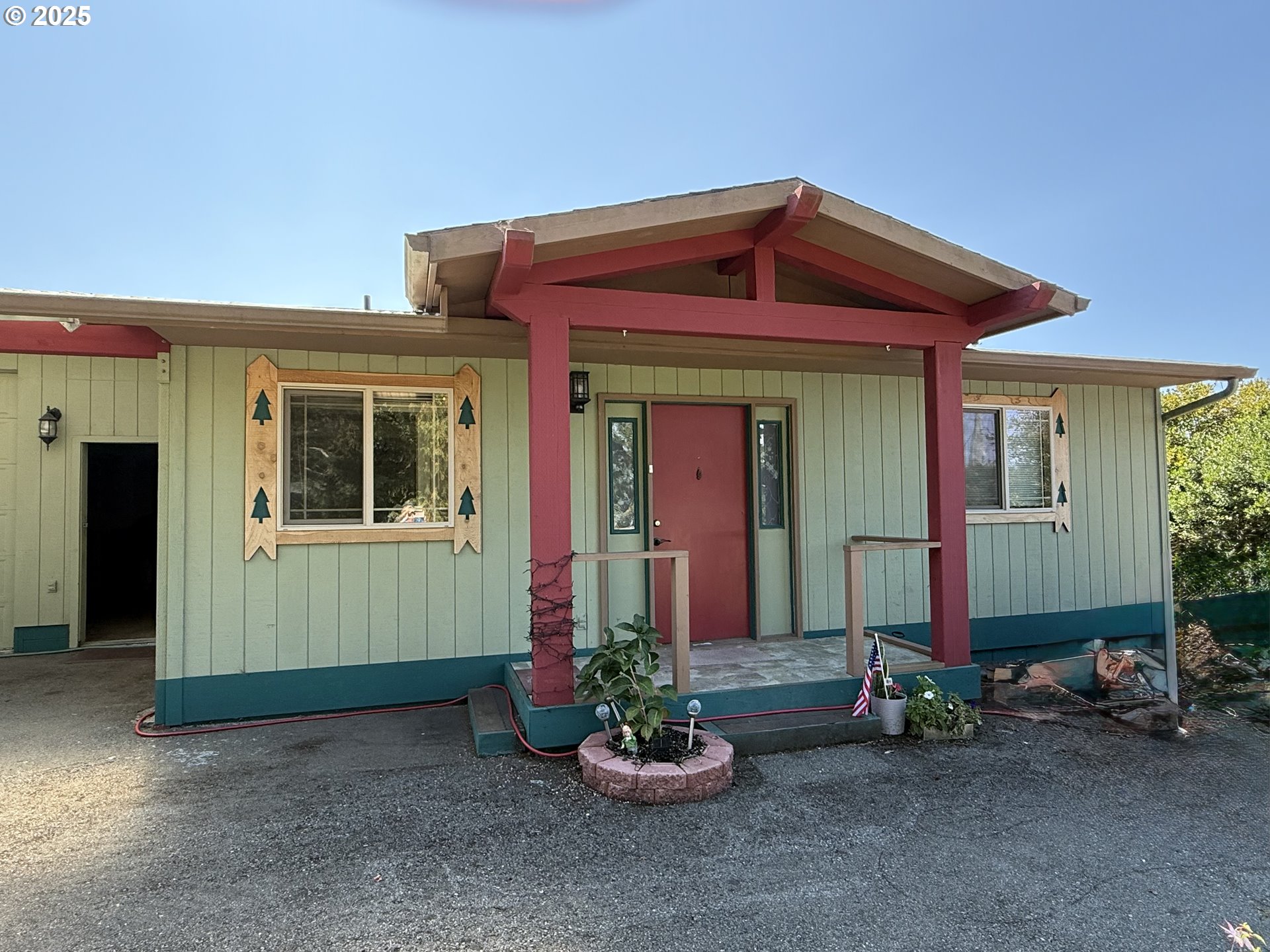 715 JACKSON AVE - RMLS #140346395