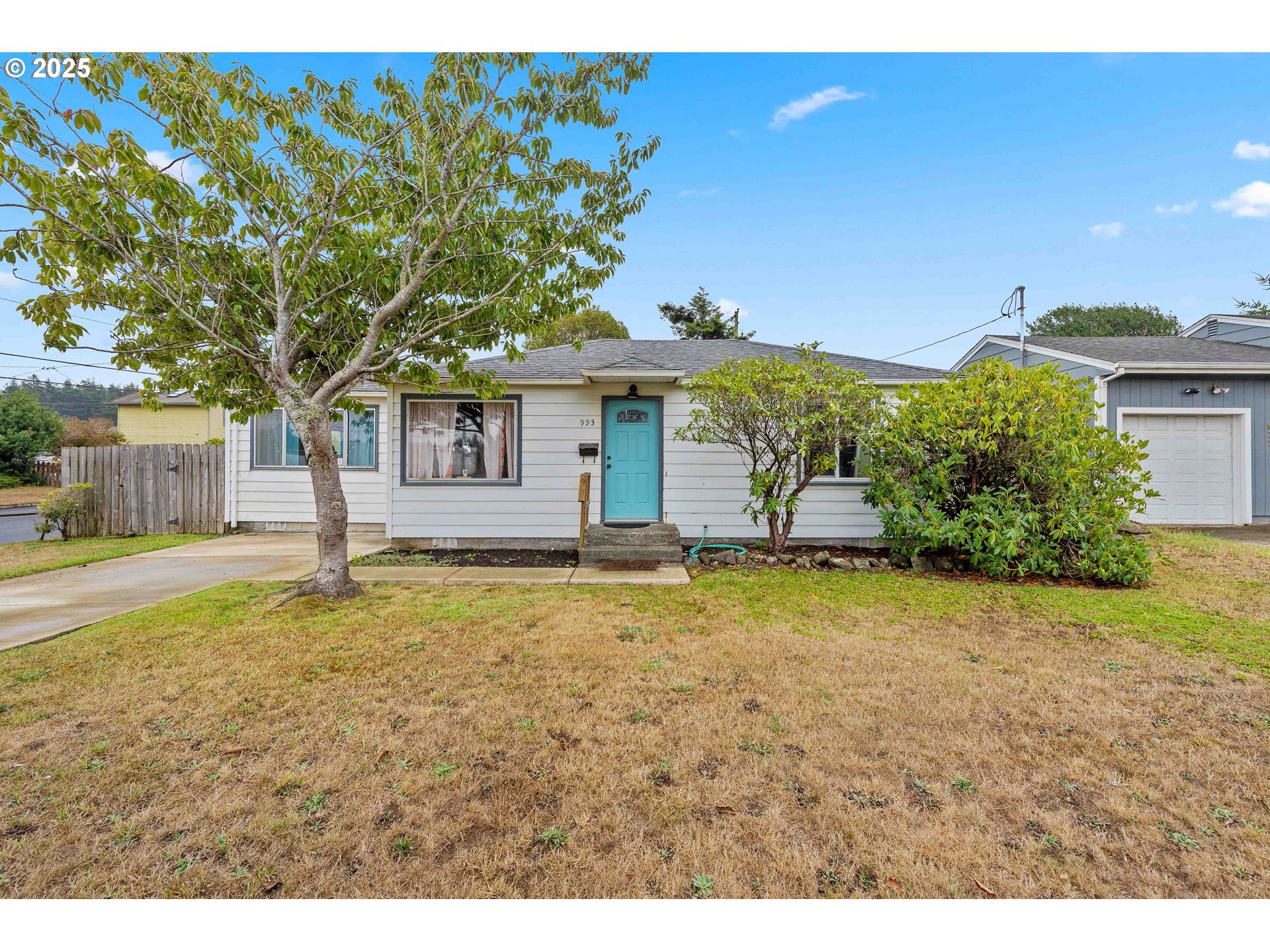 993 SALMON AVE - RMLS #148116811