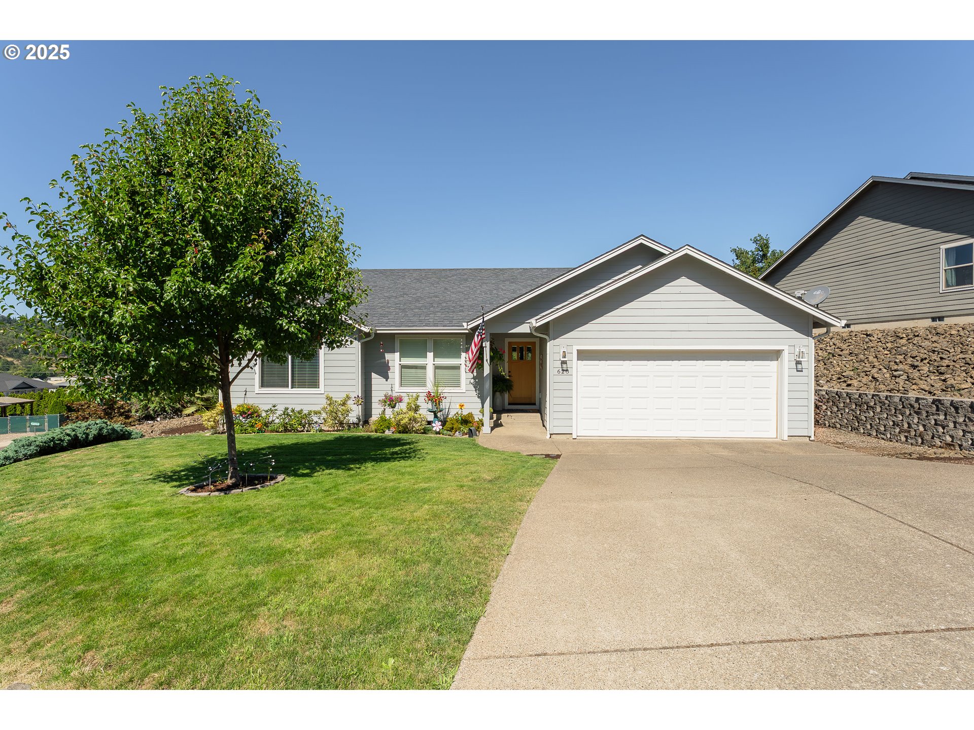 628 CUMMINS ST - RMLS #155130055
