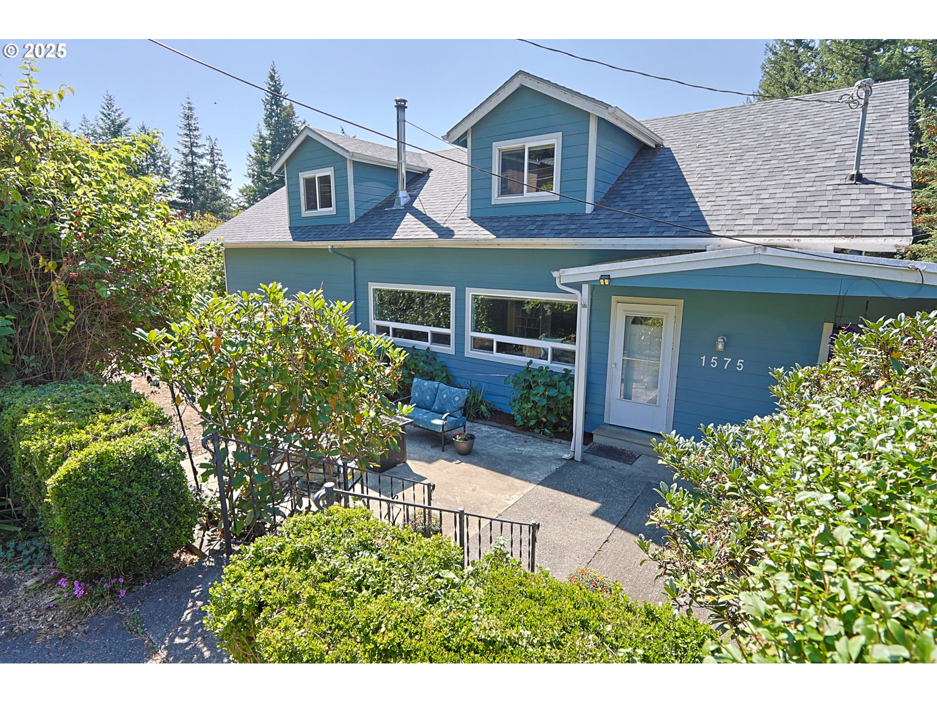1575 HENRY ST - RMLS #172412067