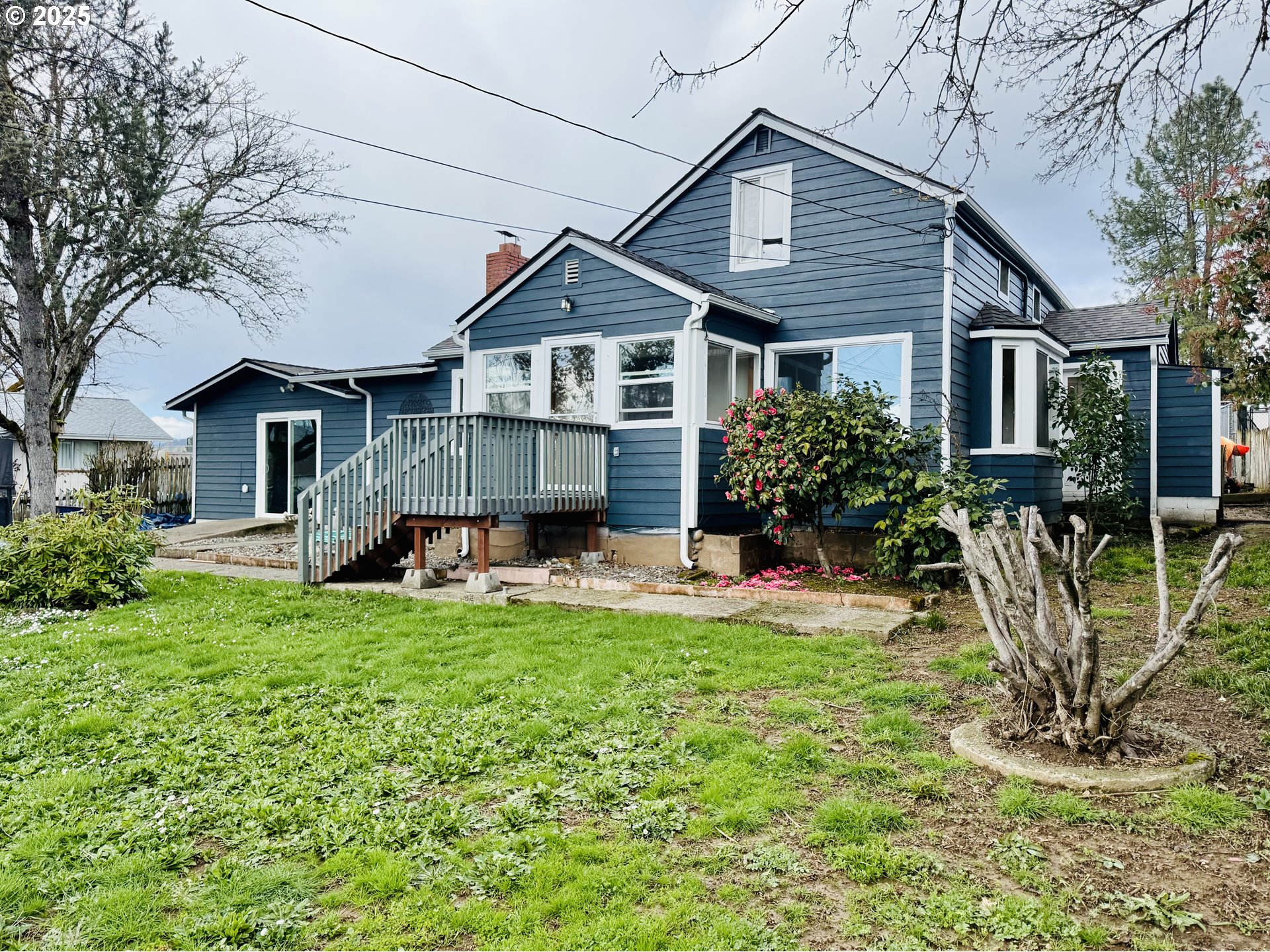 551 T ST - RMLS #184512147