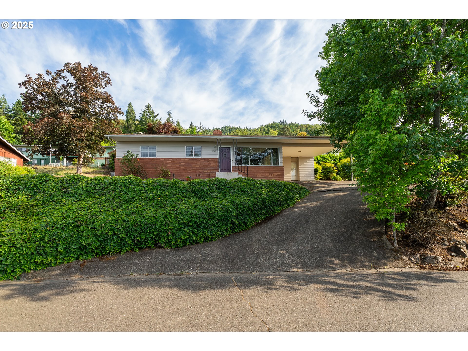 2431 CRESTVIEW AVE - RMLS #207668200