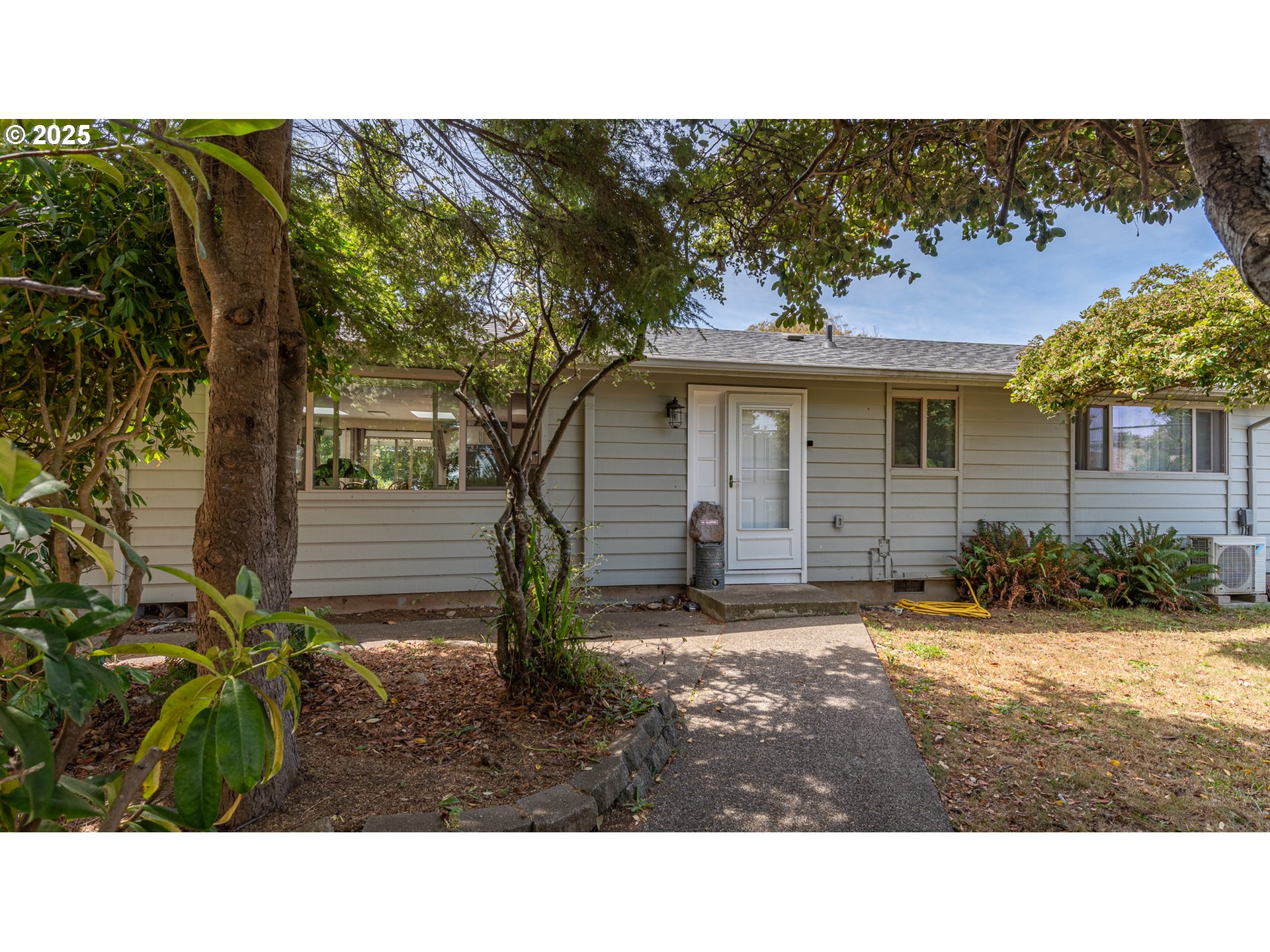 115 4TH ST - RMLS #208647846