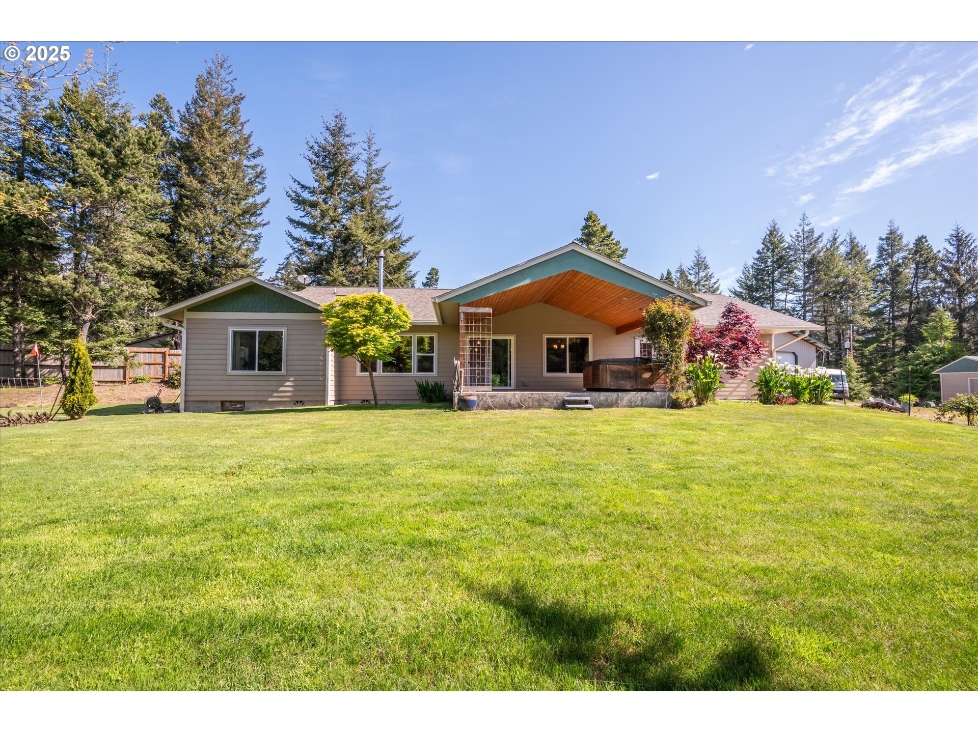 69143 WILLOW RD - RMLS #215525060