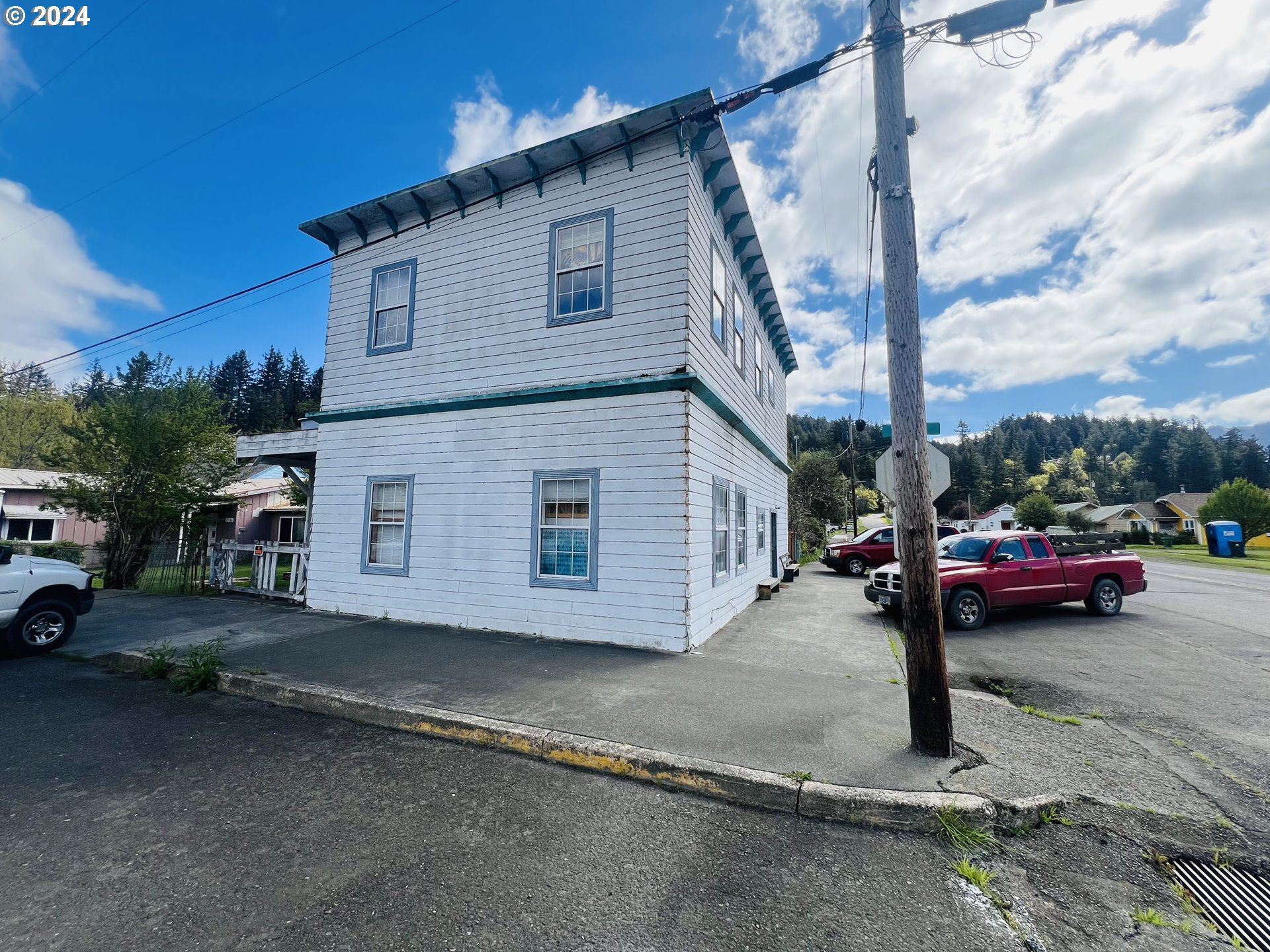 510 FIR ST - RMLS #24041815
