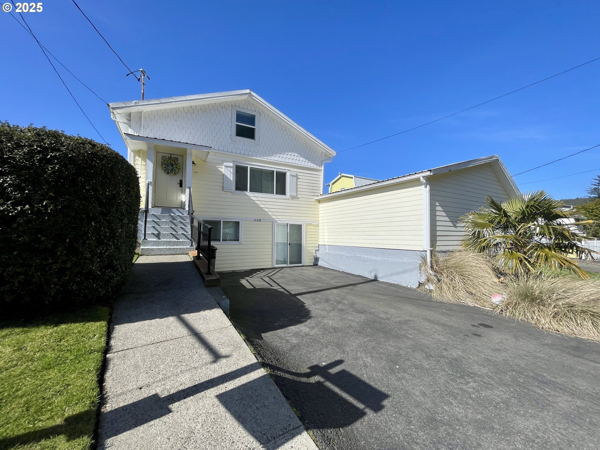 665 CLEARLAKE AVE - RMLS #24107340