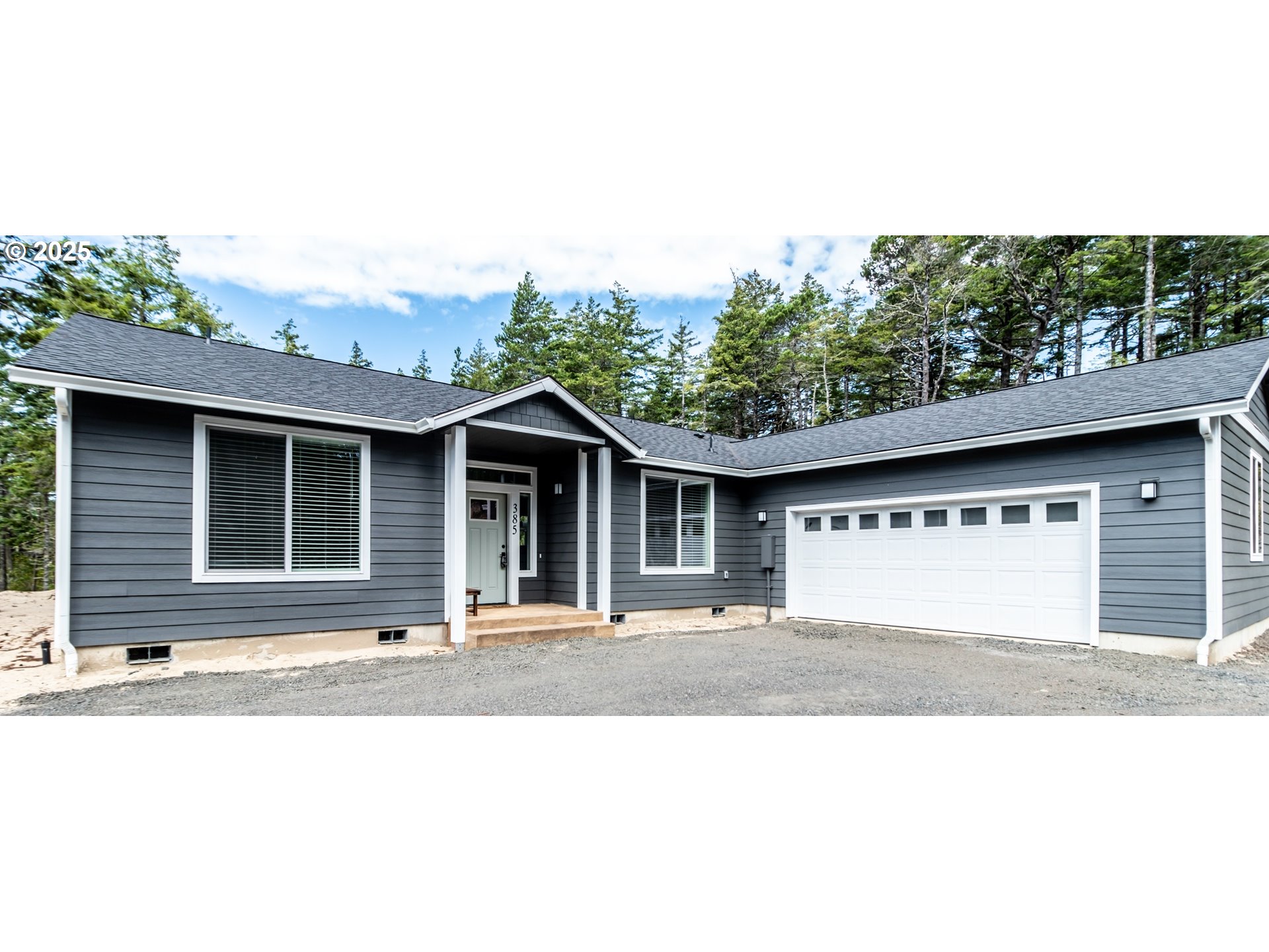 385 PACIFIC DUNES DR - RMLS #24139618