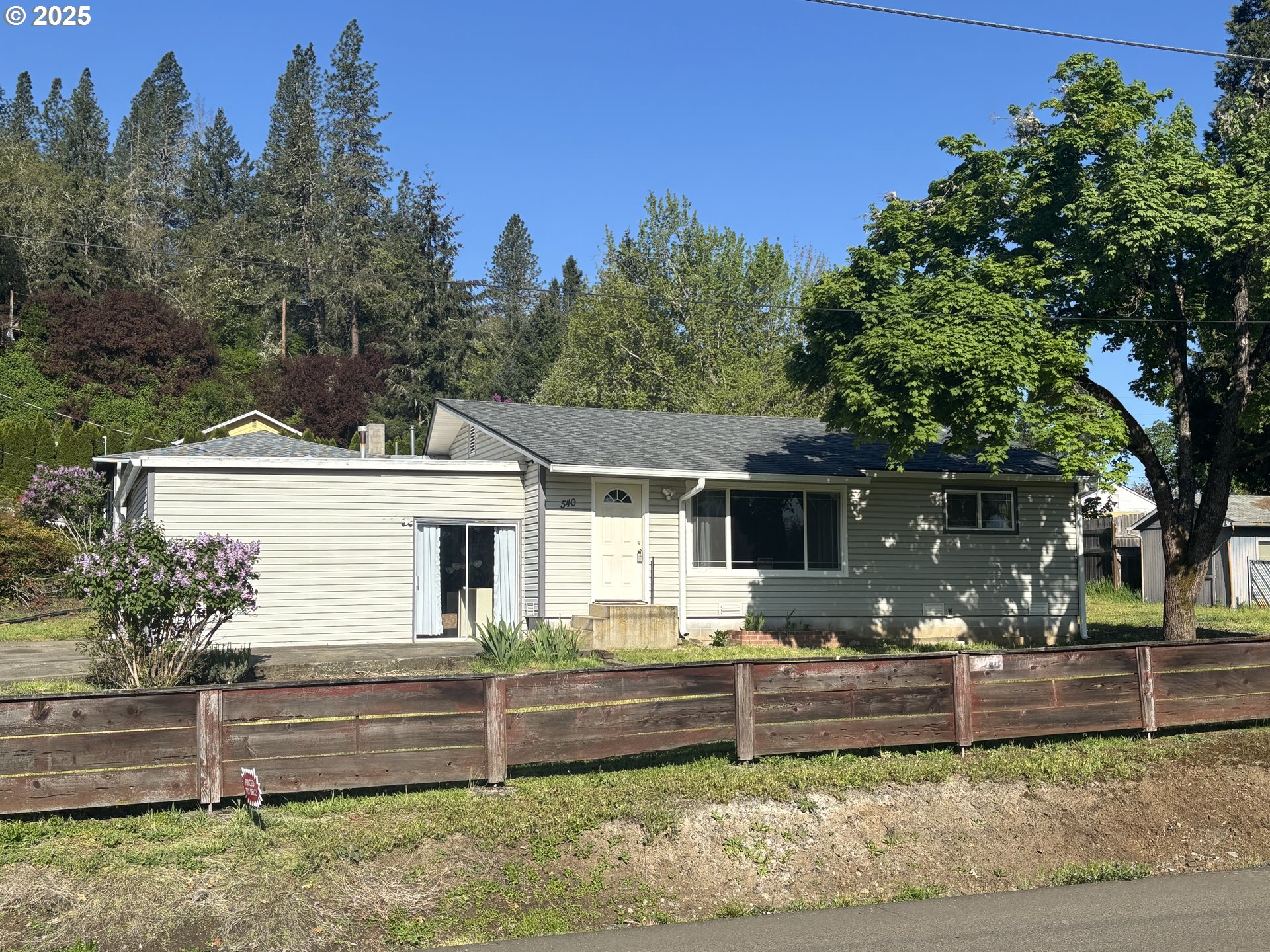540 RAMP ST - RMLS #24182082