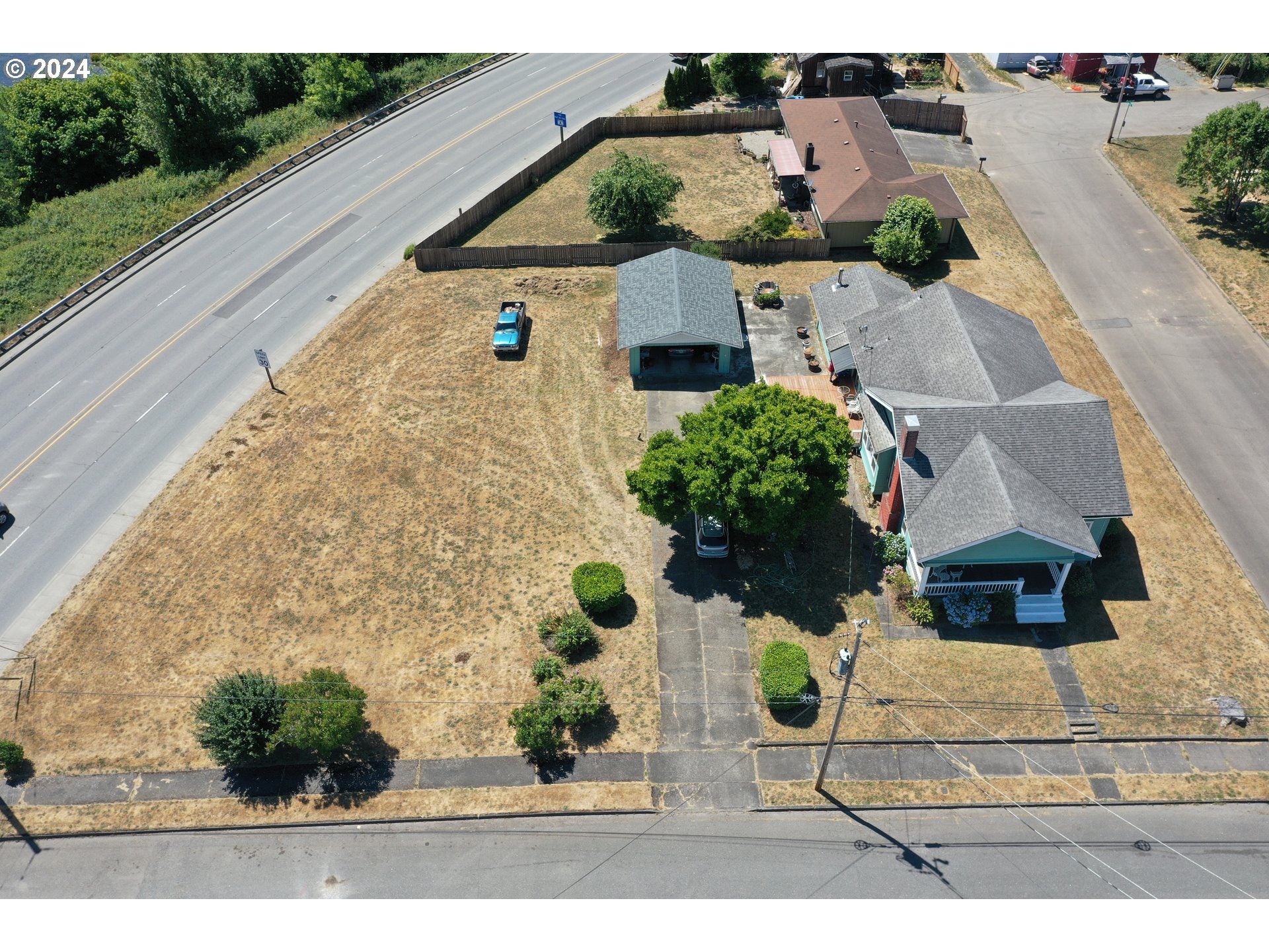 906 C ST - RMLS #24235265