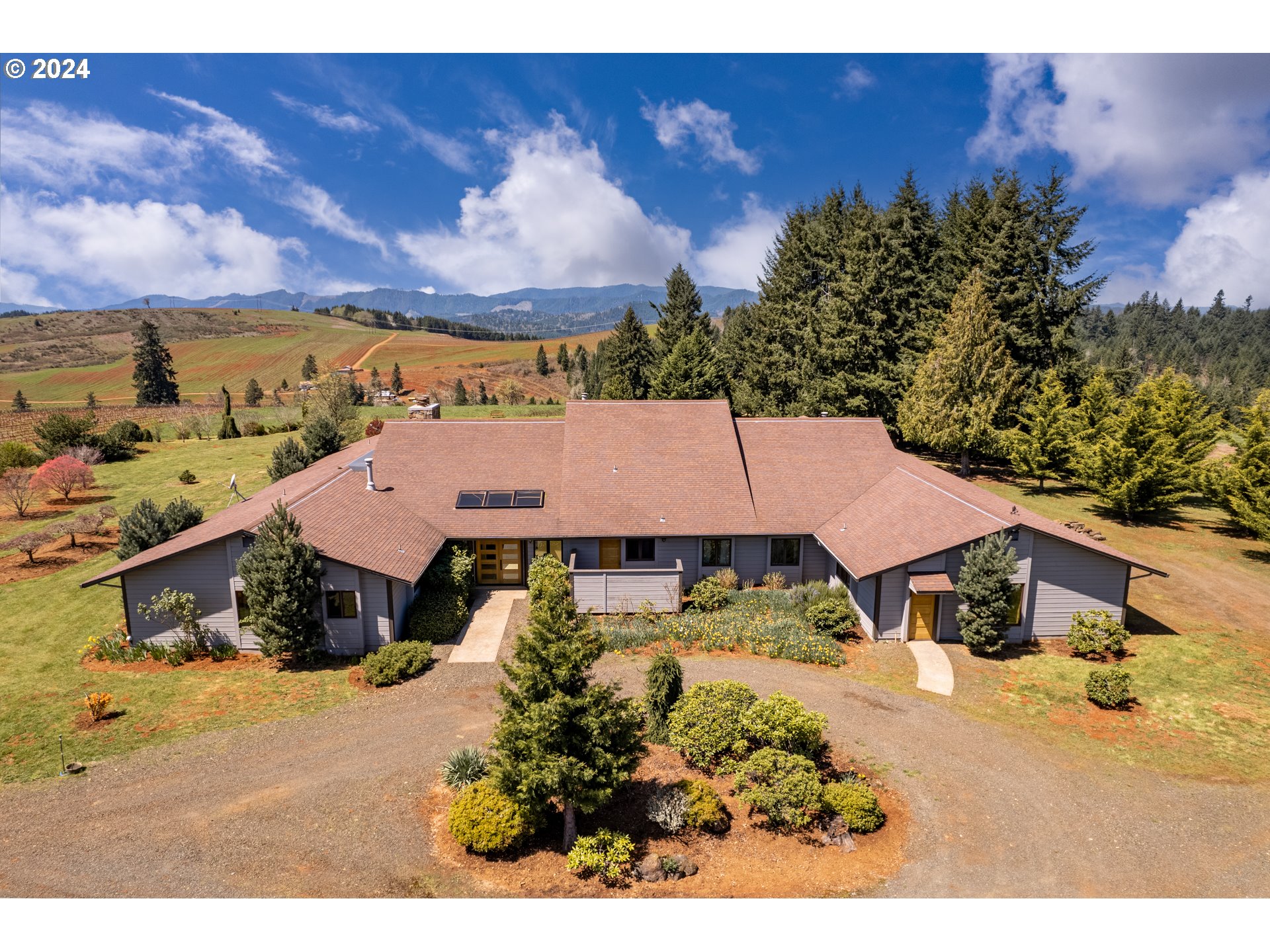 1488 RED HILL RD - RMLS #24293345