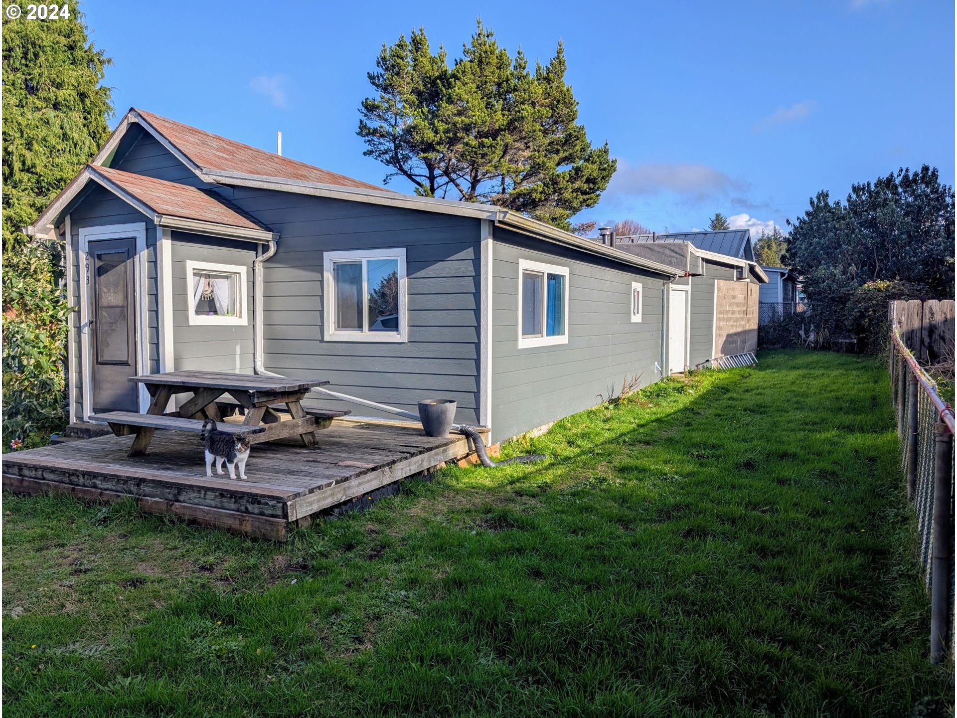 293 EMPIRE BLVD - RMLS #24305509
