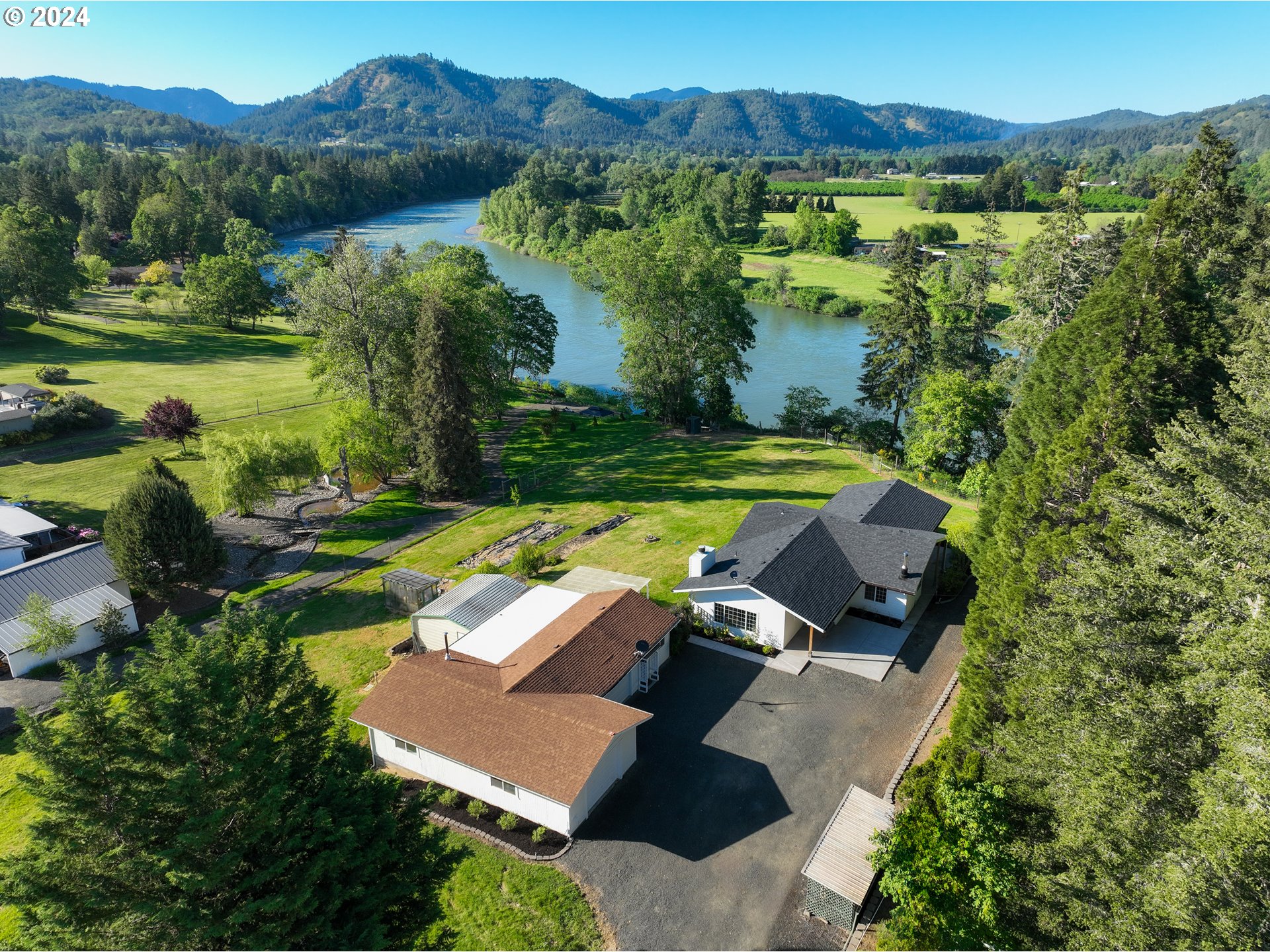 3993 MELQUA RD - RMLS #24332934