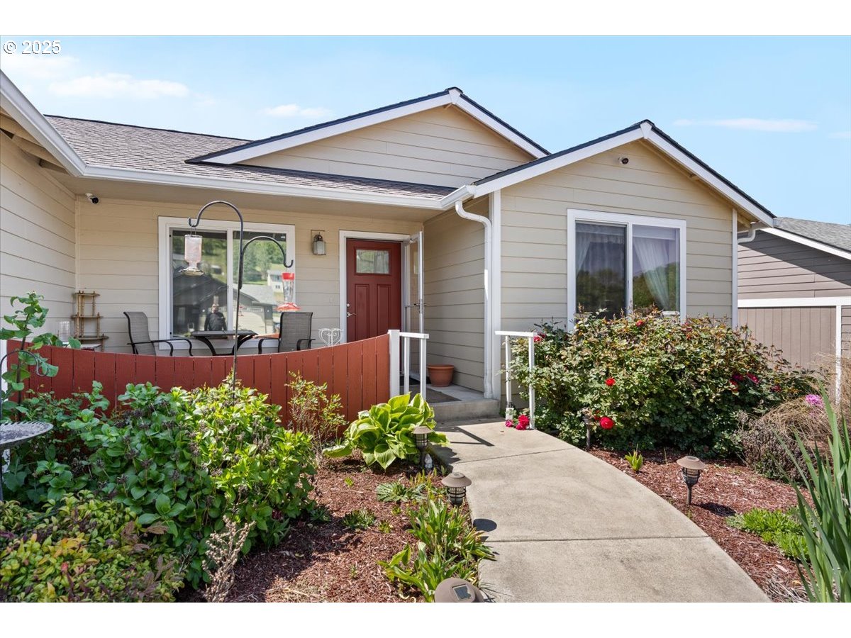 188 AMANDA WAY - RMLS #24491648