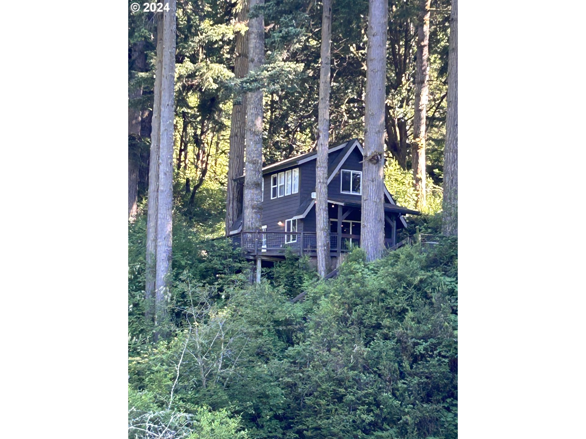 3747 Ten Mile Lake - RMLS #24530445