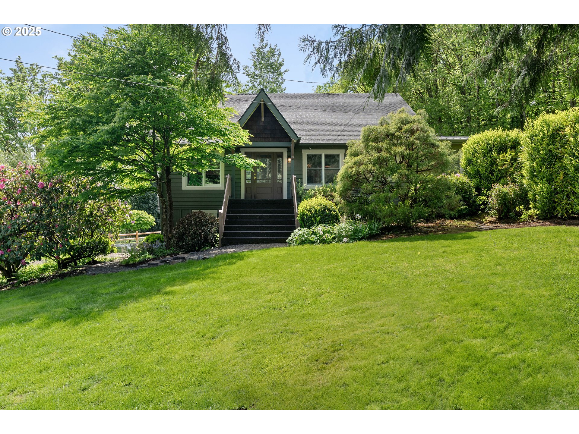 8427 SKYLINE BLVD - RMLS #245346618