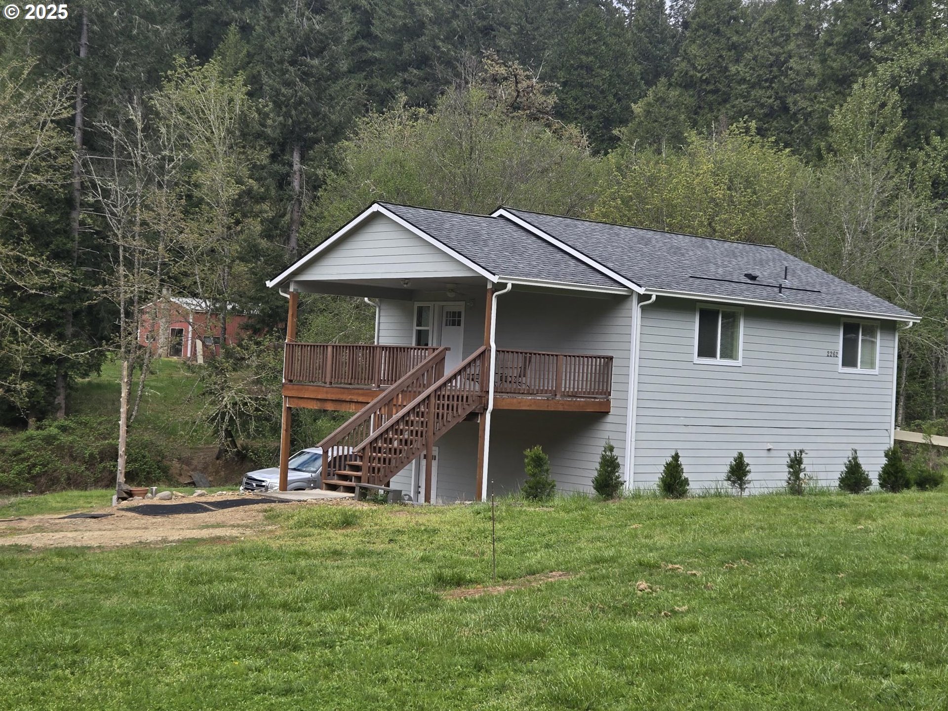 2262 LOUIS CREEK RD - RMLS #24659256