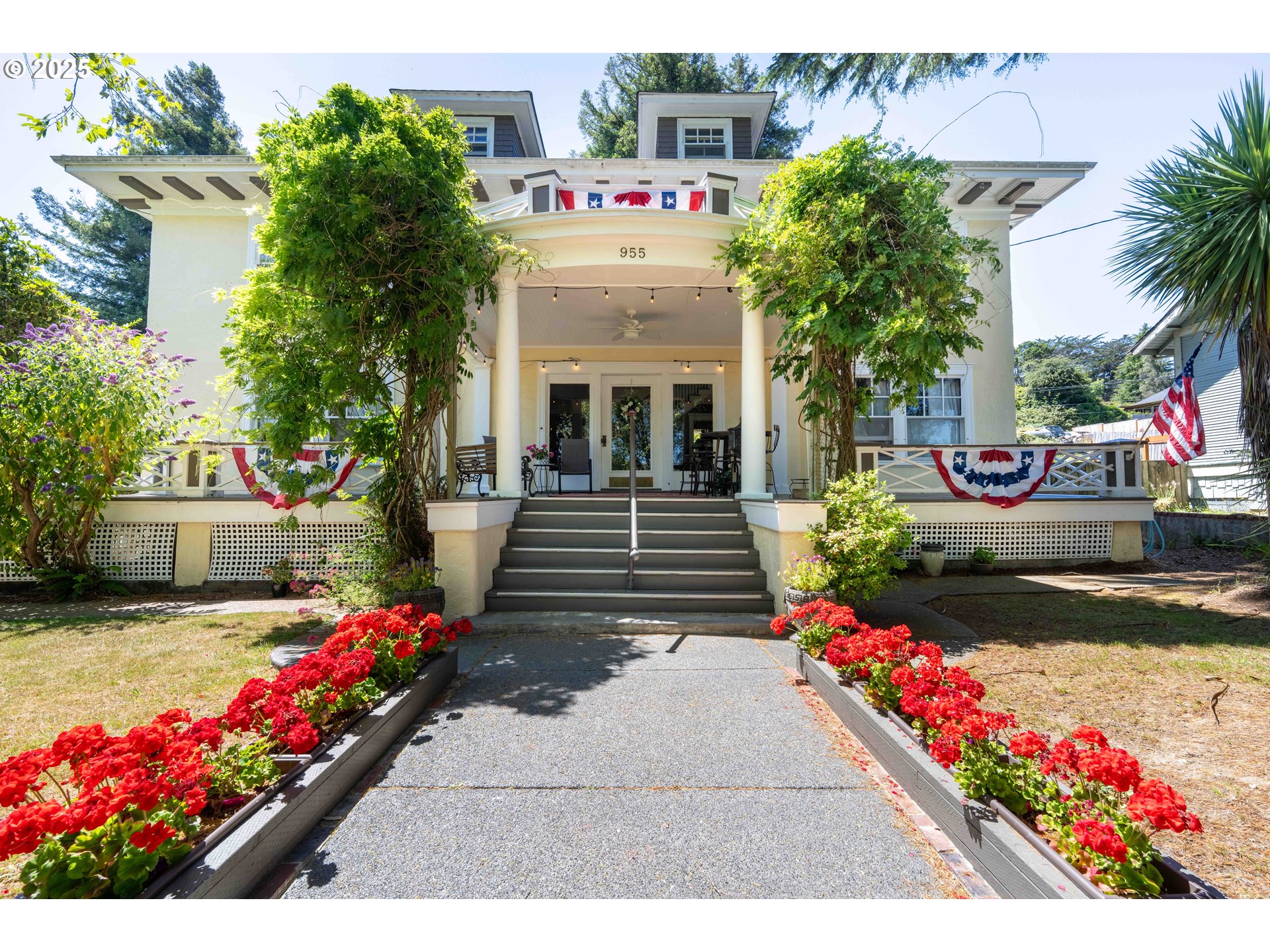 955 5TH ST - RMLS #250717434