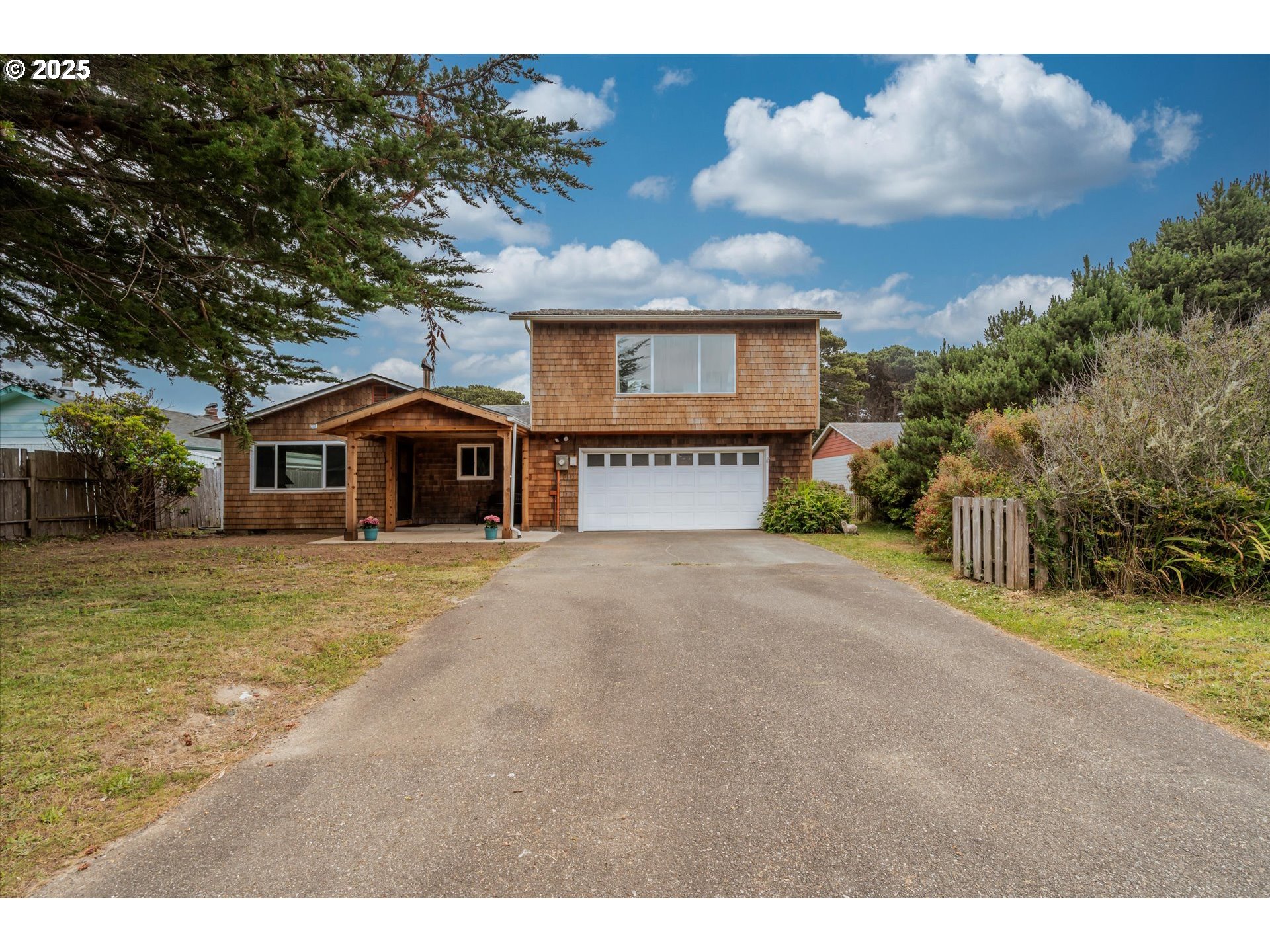 1145 SW NEWPORT AVE - RMLS #251373263