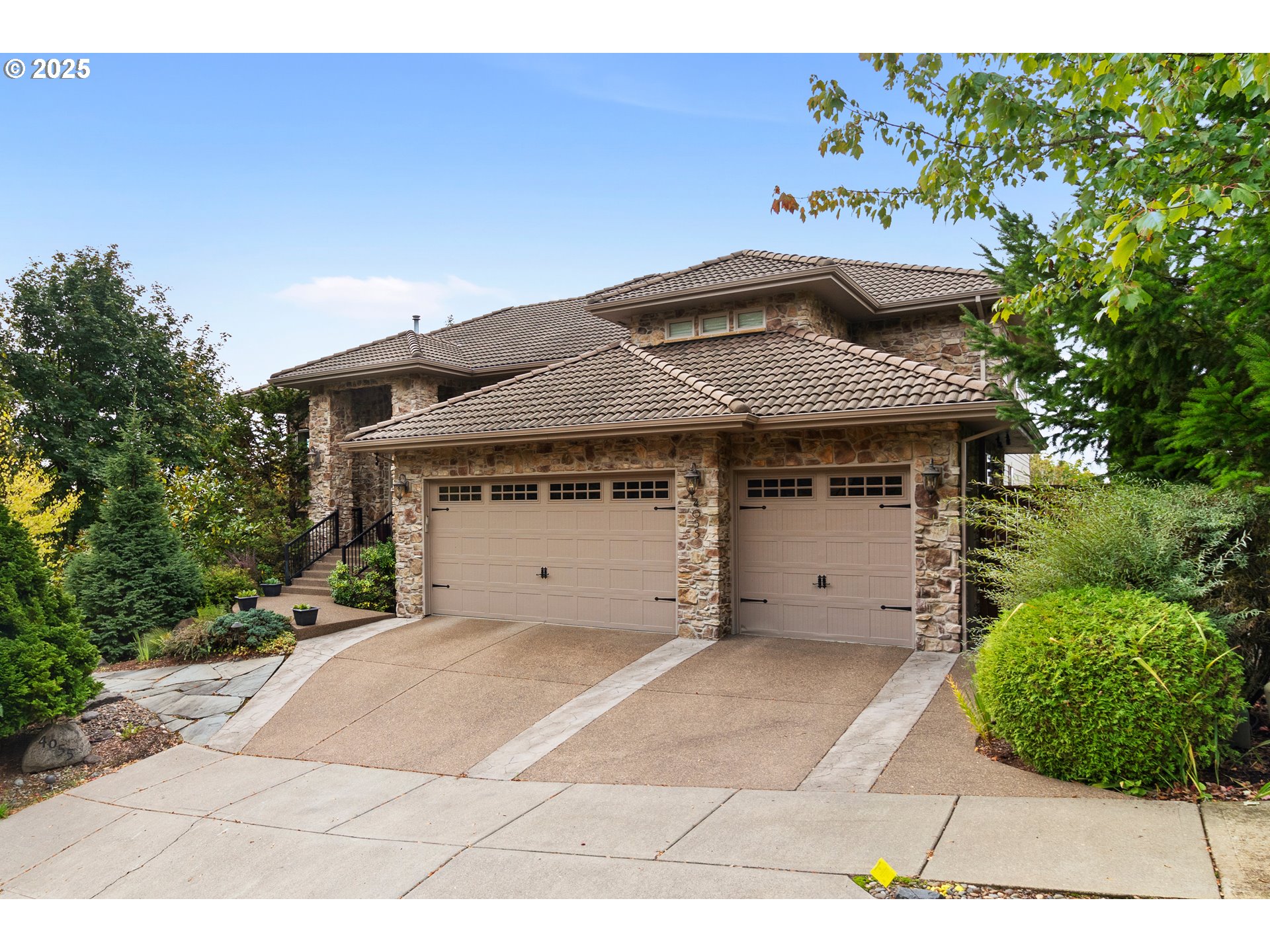 4055 TWILIGHT TER - RMLS #256842911