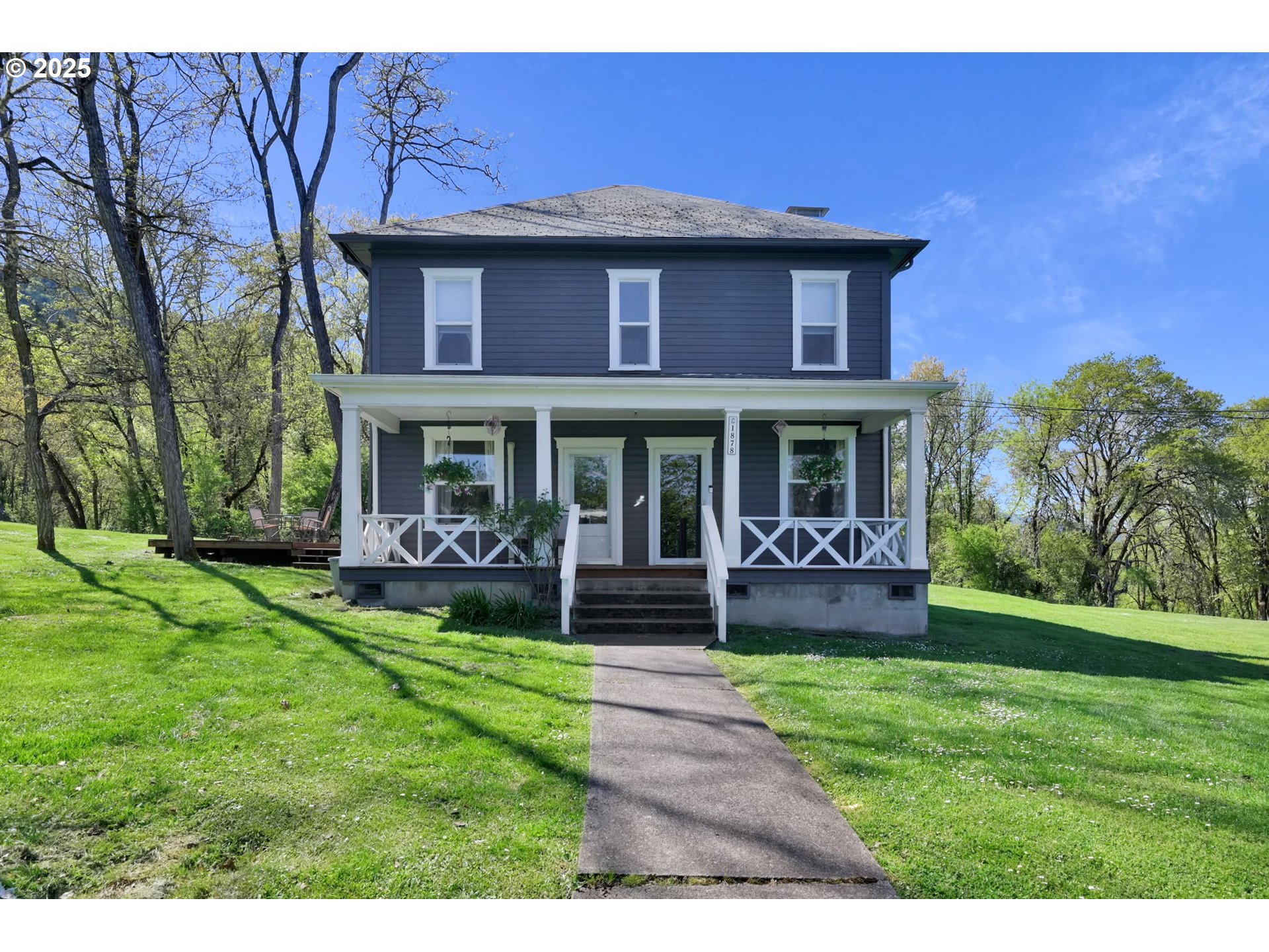 1878 TRAILS END LN - RMLS #261262226