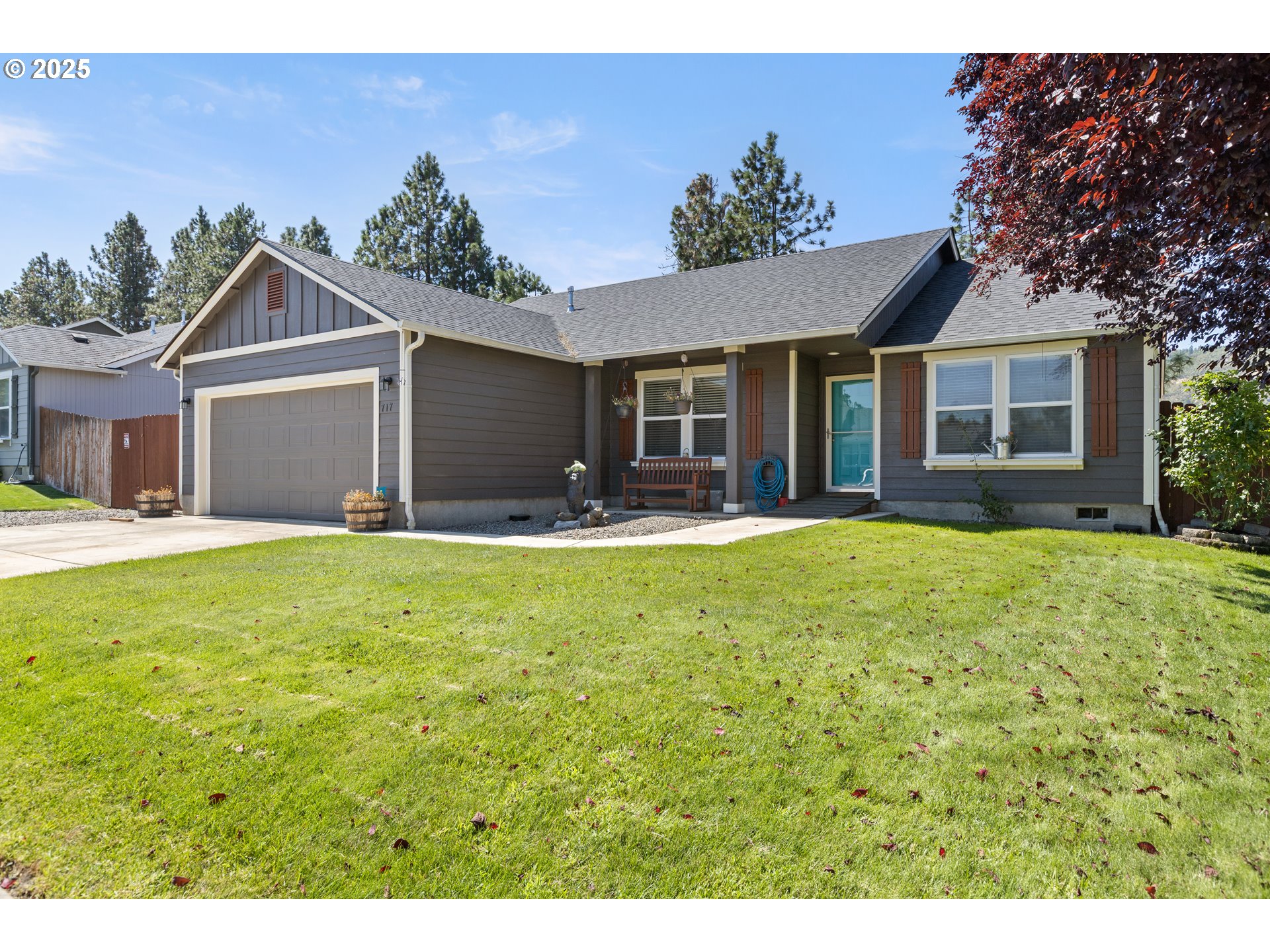 717 CALLAHAN DR - RMLS #269854550