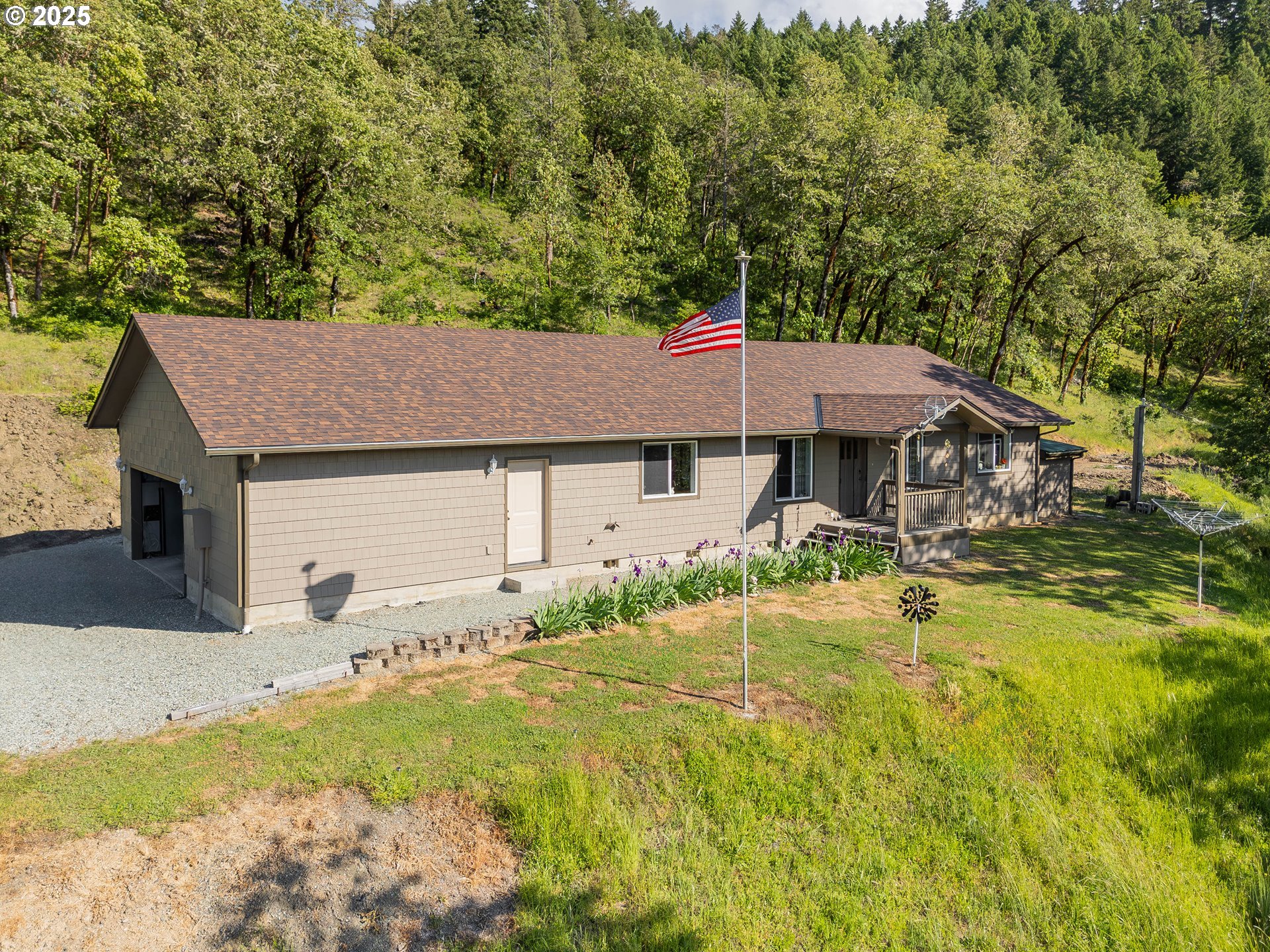 460 HUCKLEBERRY MT LN - RMLS #320714753