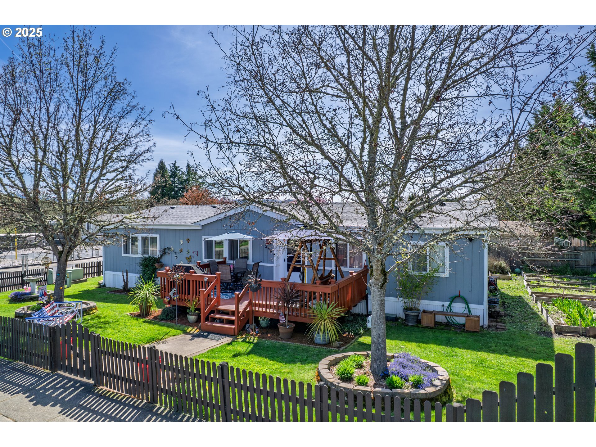 266 RIVER PLACE DR - RMLS #340059120