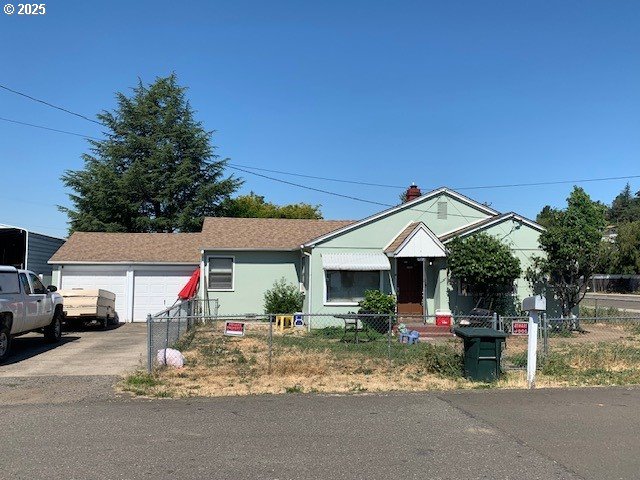 1672 DOGWOOD ST - RMLS #341628778