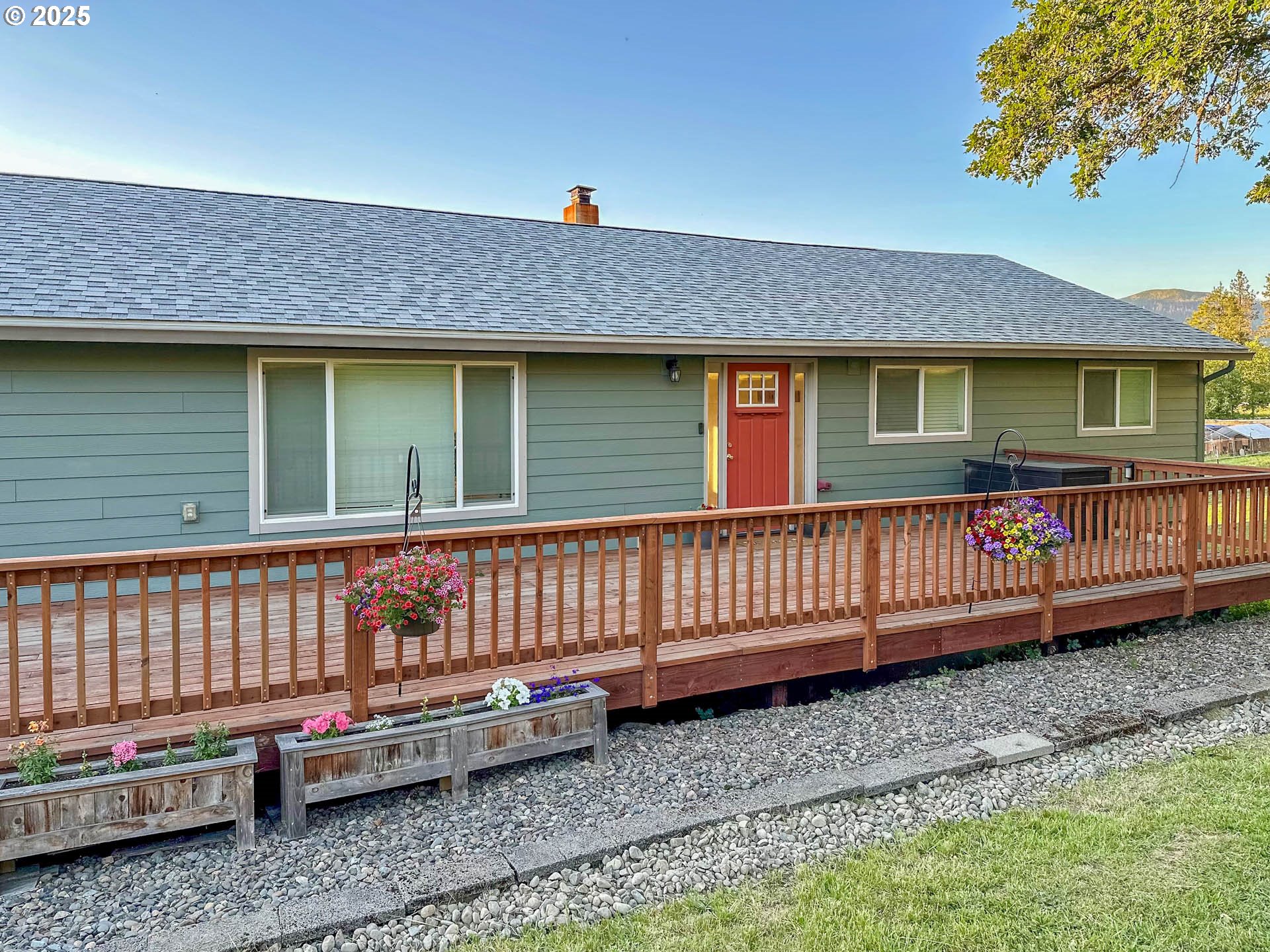 130 TERRACE DR - RMLS #404942556