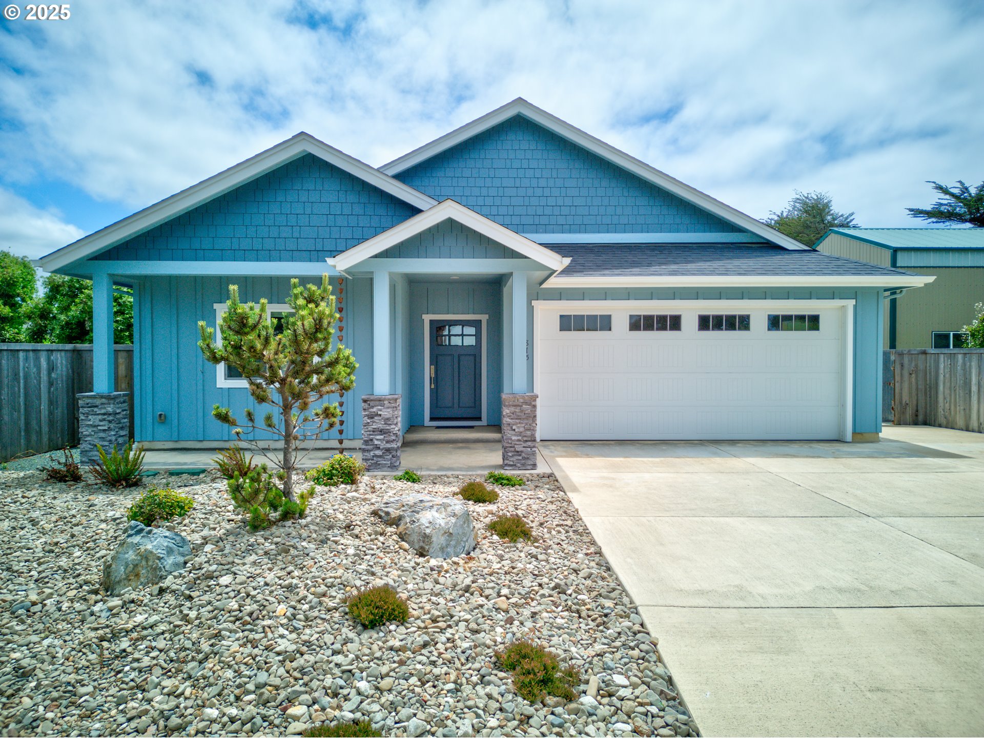 875 SW 12TH ST - RMLS #434370042