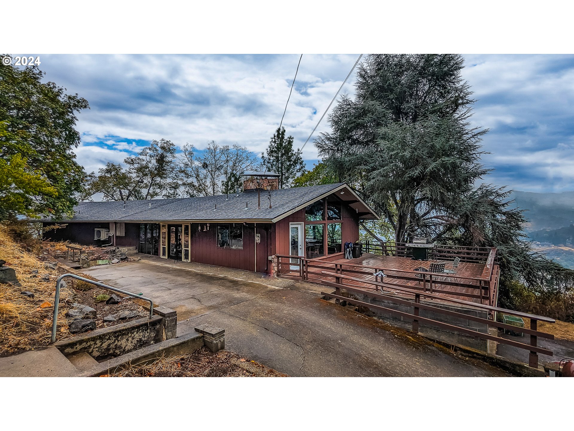 1751 FAIRHILL DR - RMLS #445308288