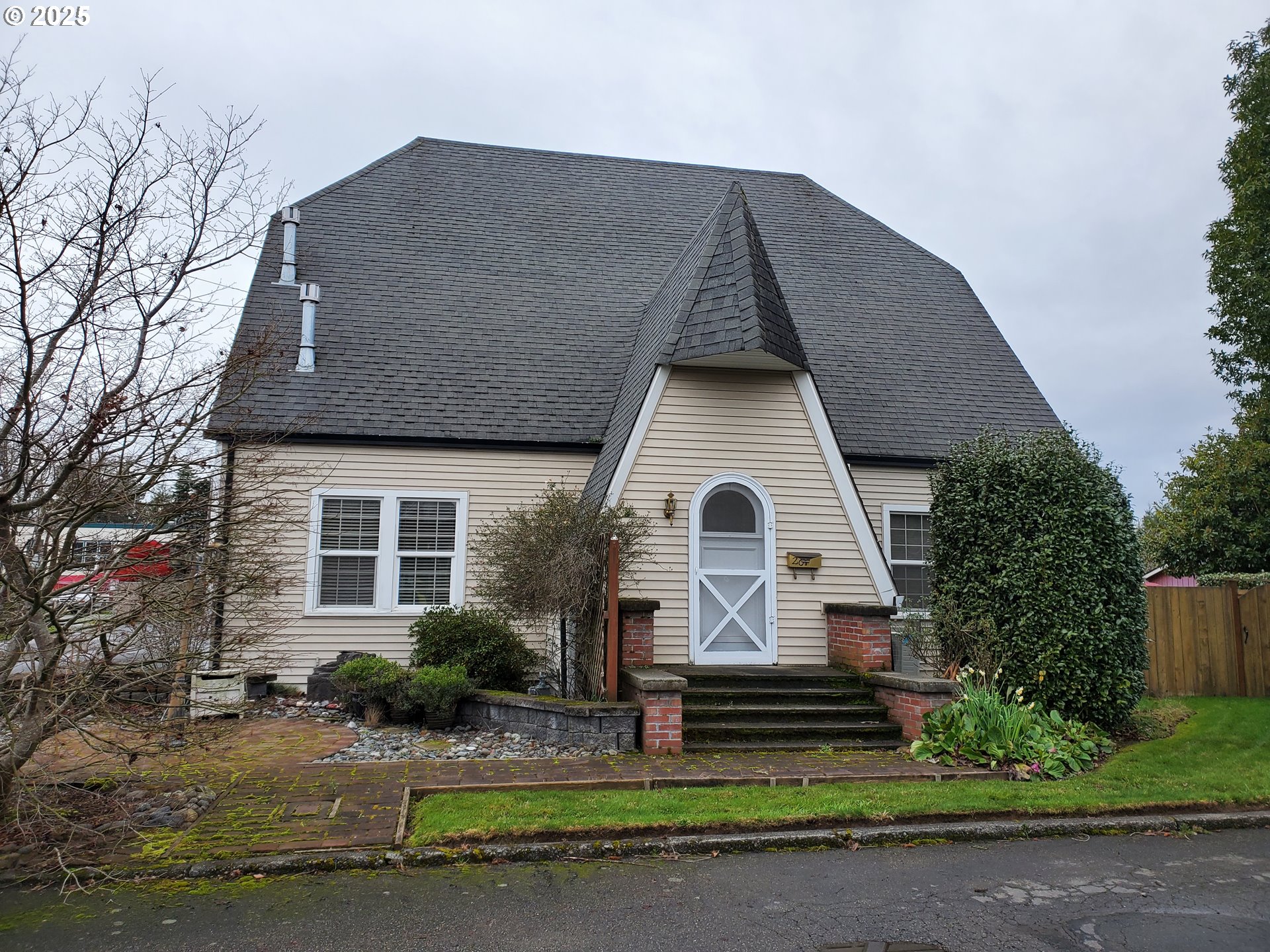 201 BIRCH ST - RMLS #468973712