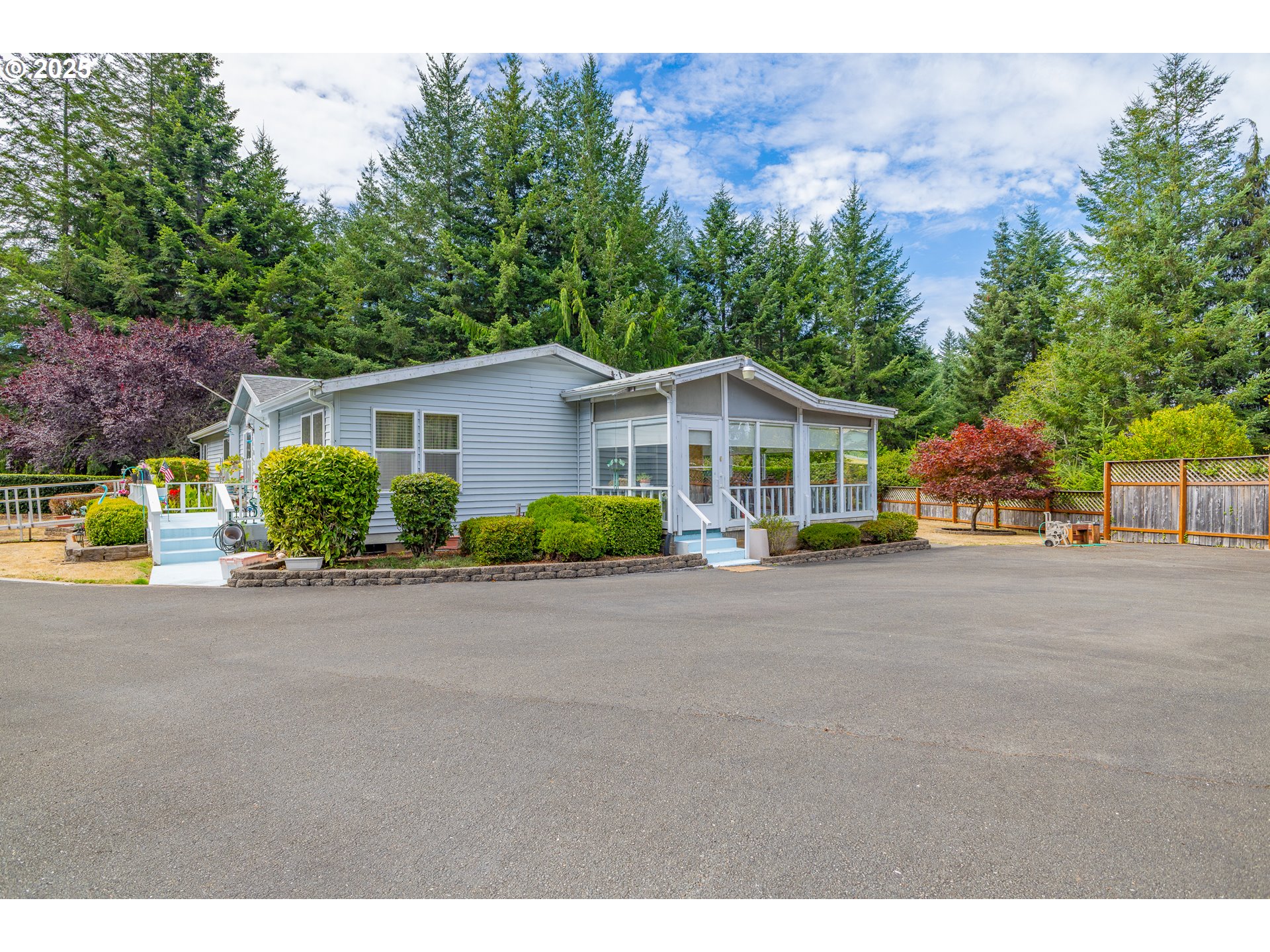 1026 CREST RD - RMLS #472878934