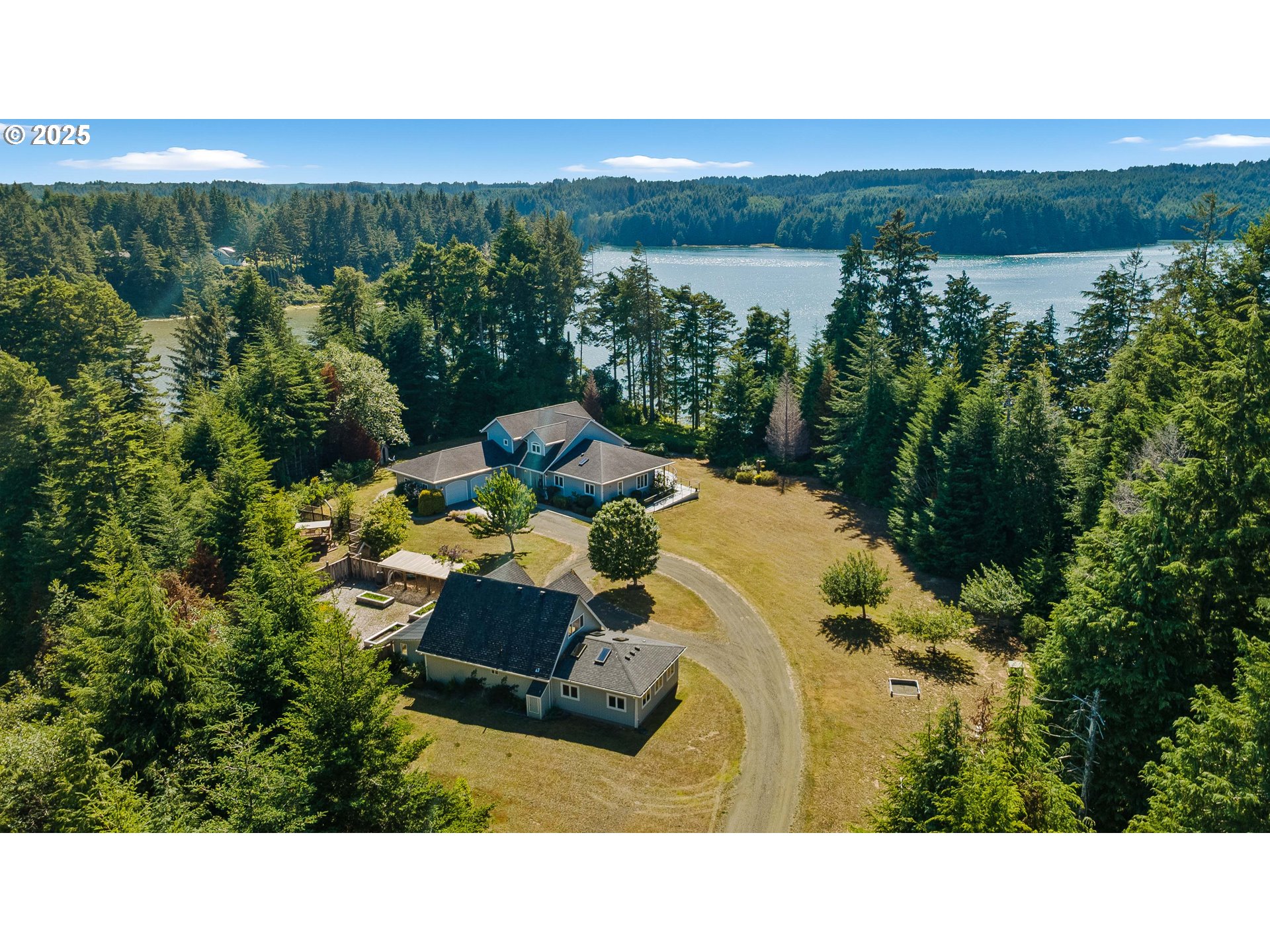 62560 CROWN POINT RD - RMLS #473931467