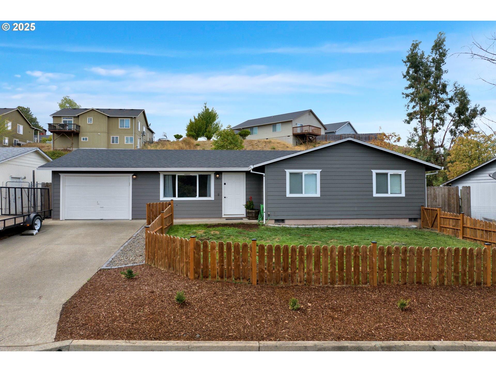 1300 ROLLING HILLS RD - RMLS #502544930