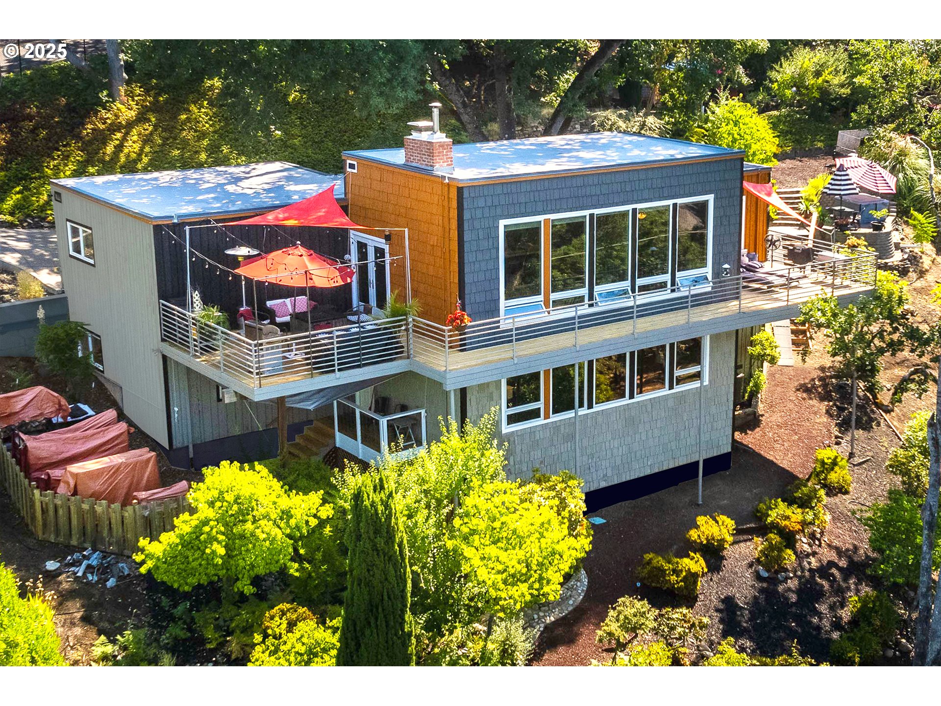 Home in Roseburg - RMLS #519451808