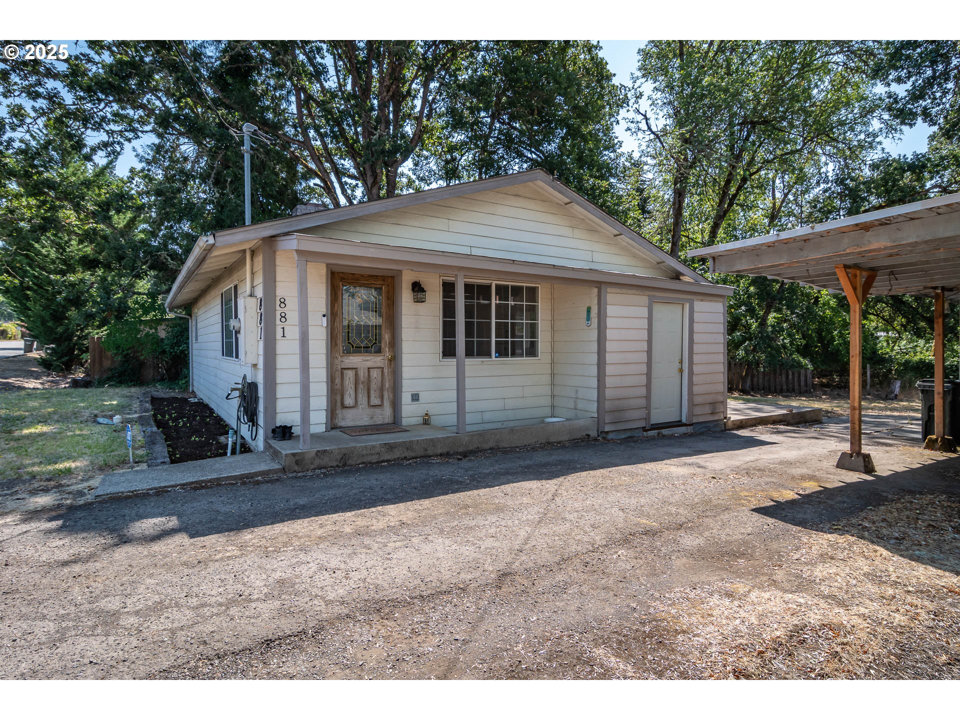881 NEWTON CREEK DR - RMLS #545402003