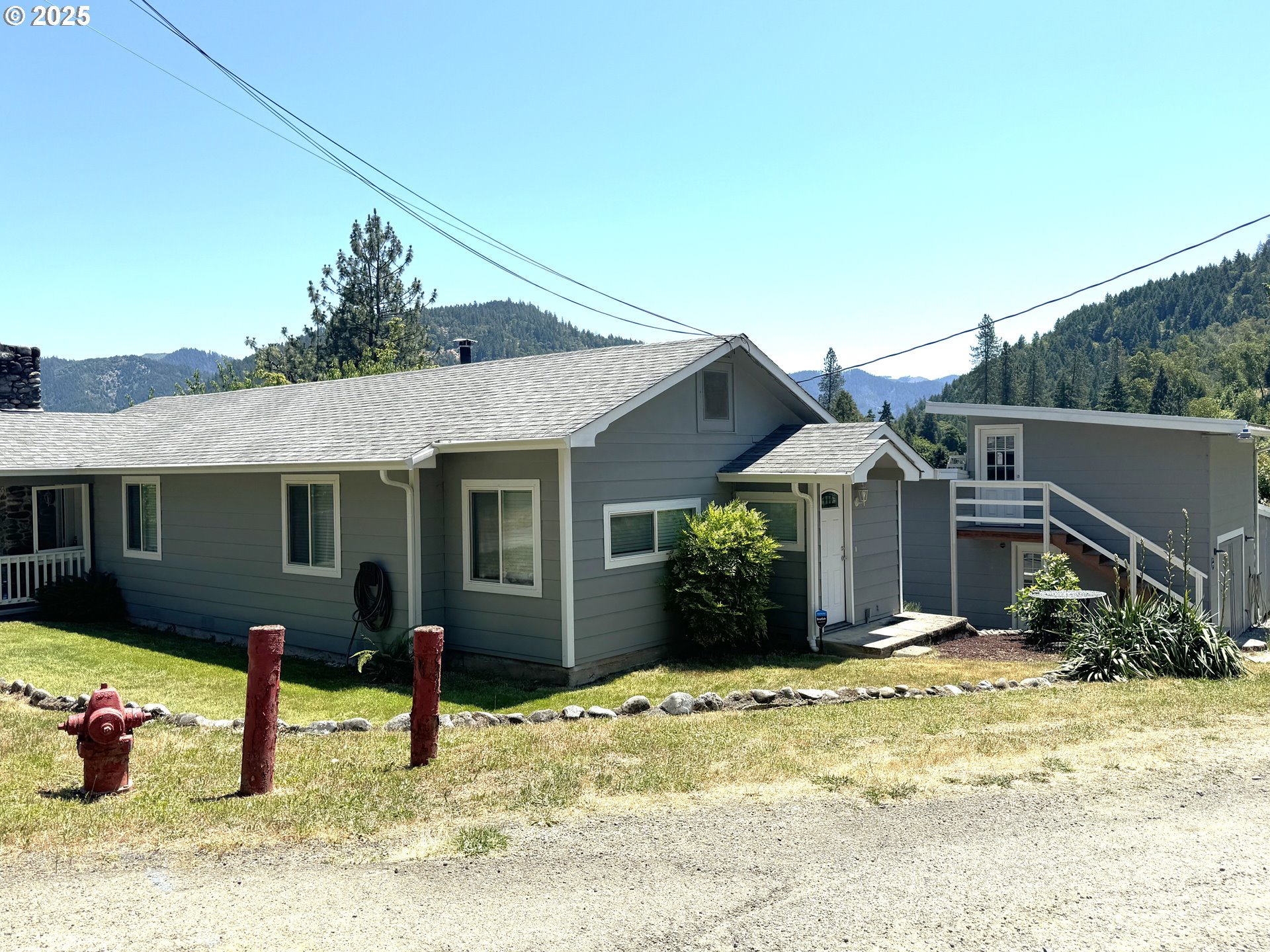 611 FAIRCHILD ST - RMLS #583369819