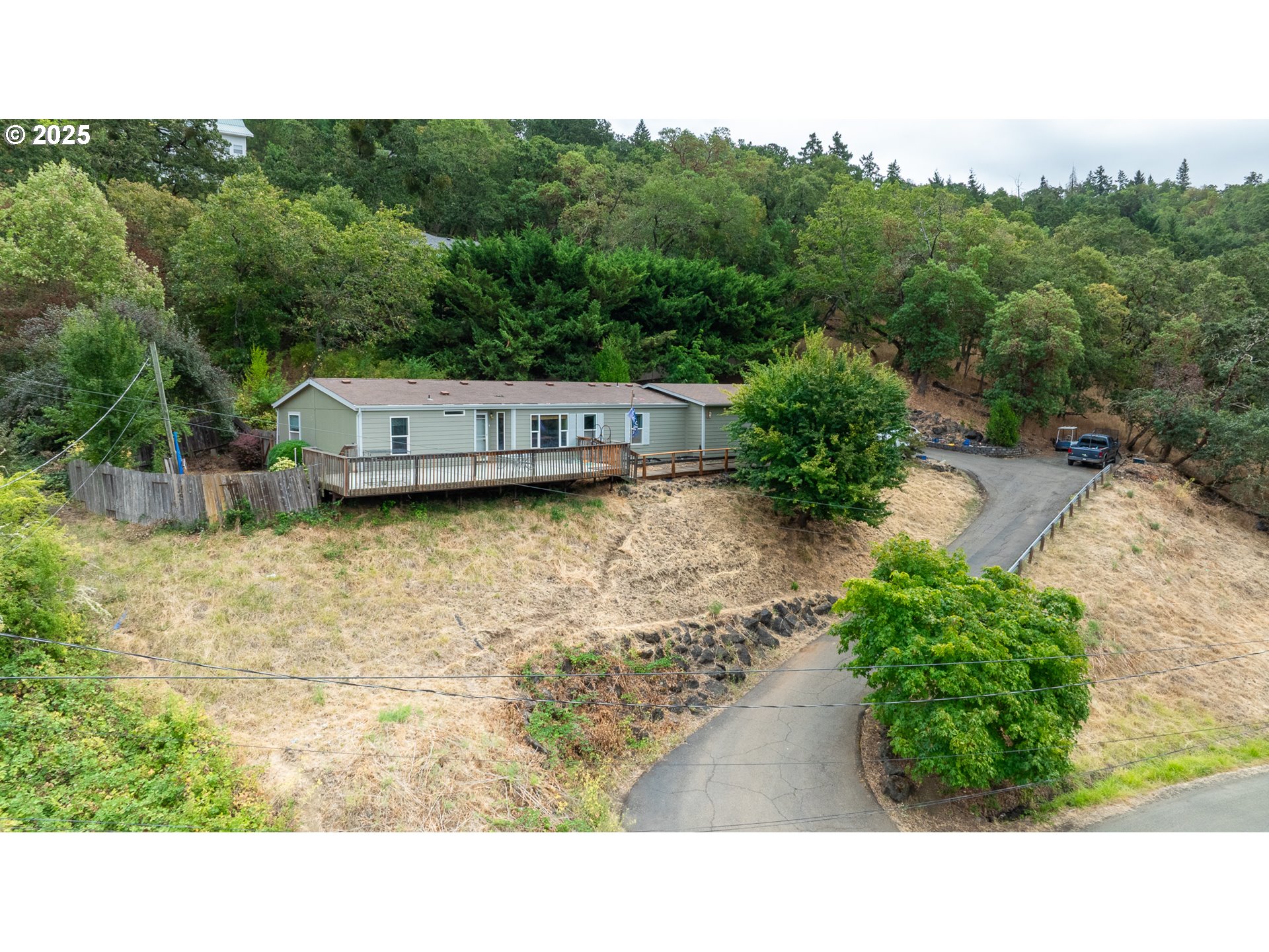 769 FISHER DR - RMLS #624081806