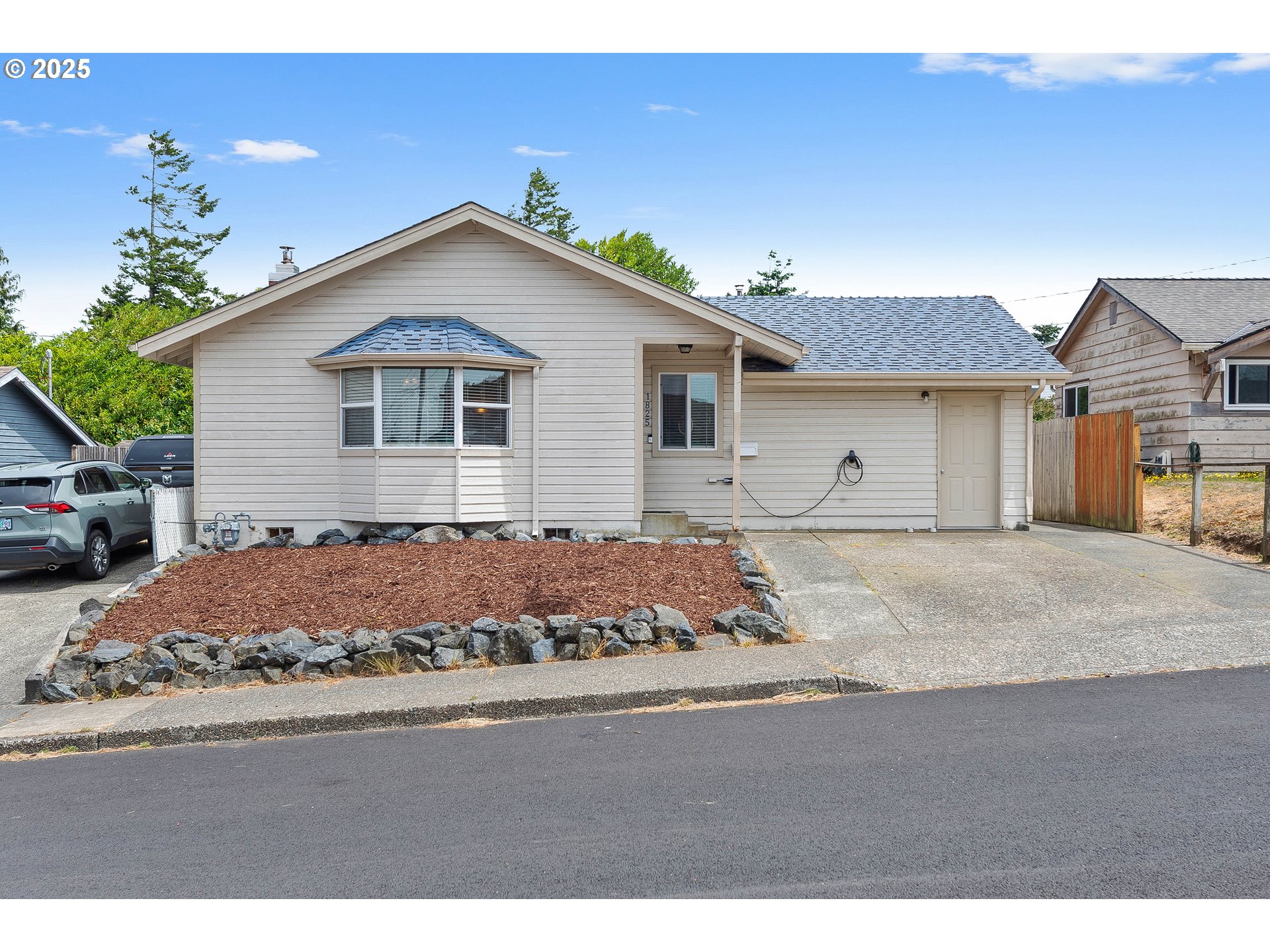 1825 GRANT ST - RMLS #624127003