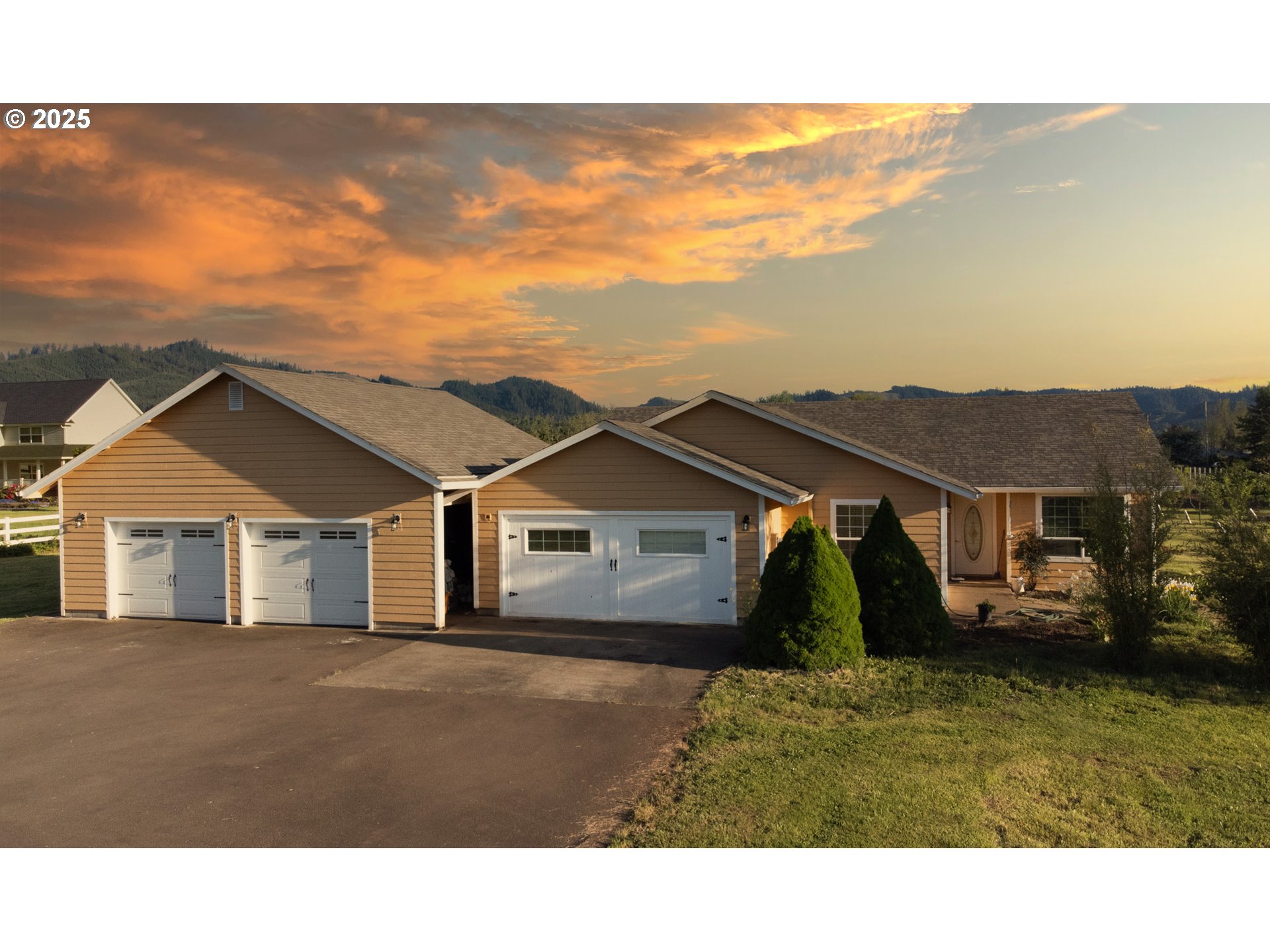205 FAIR OAKS RD - RMLS #630408177