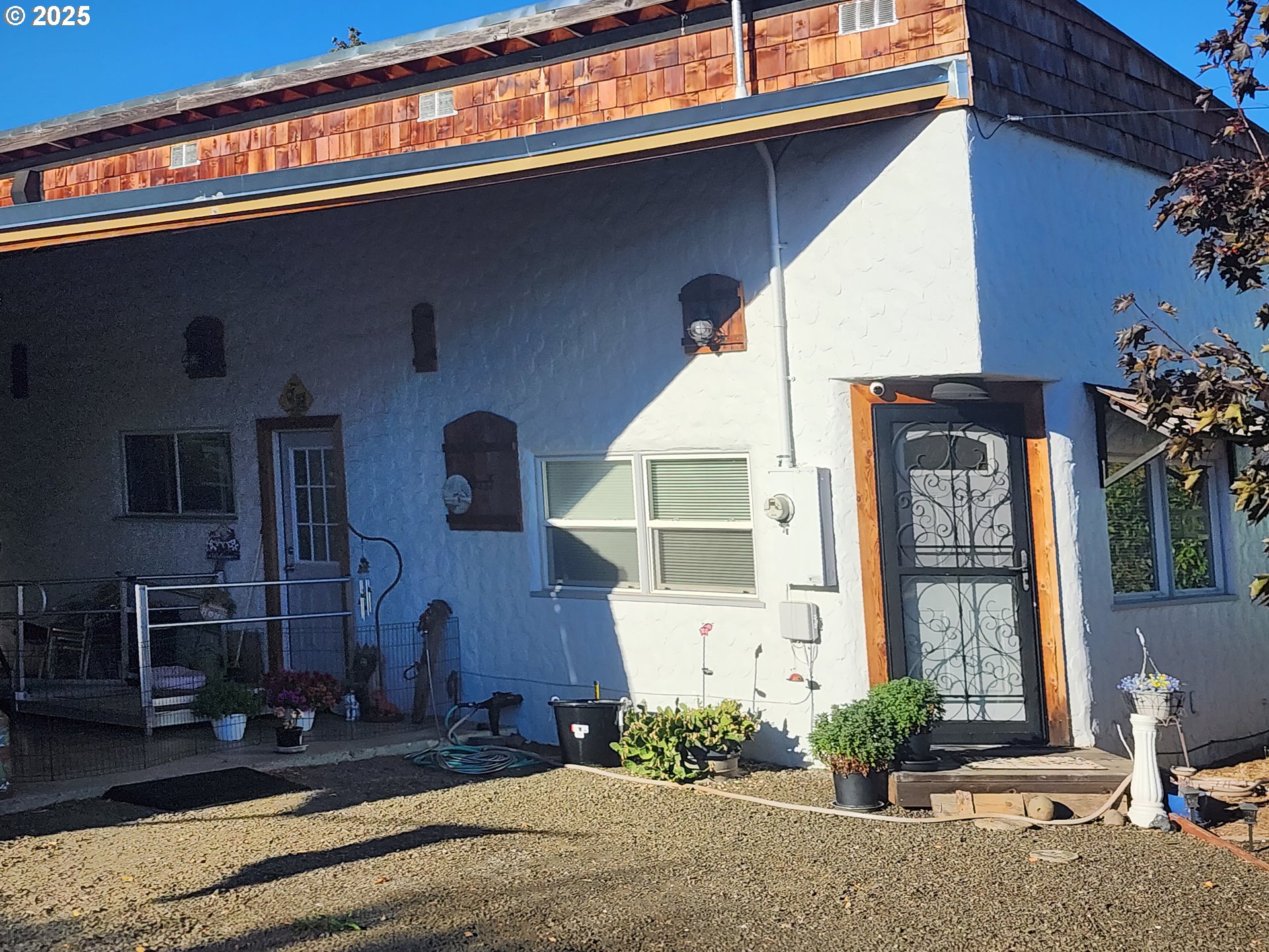 867 JOHNSON ST - RMLS #676402567