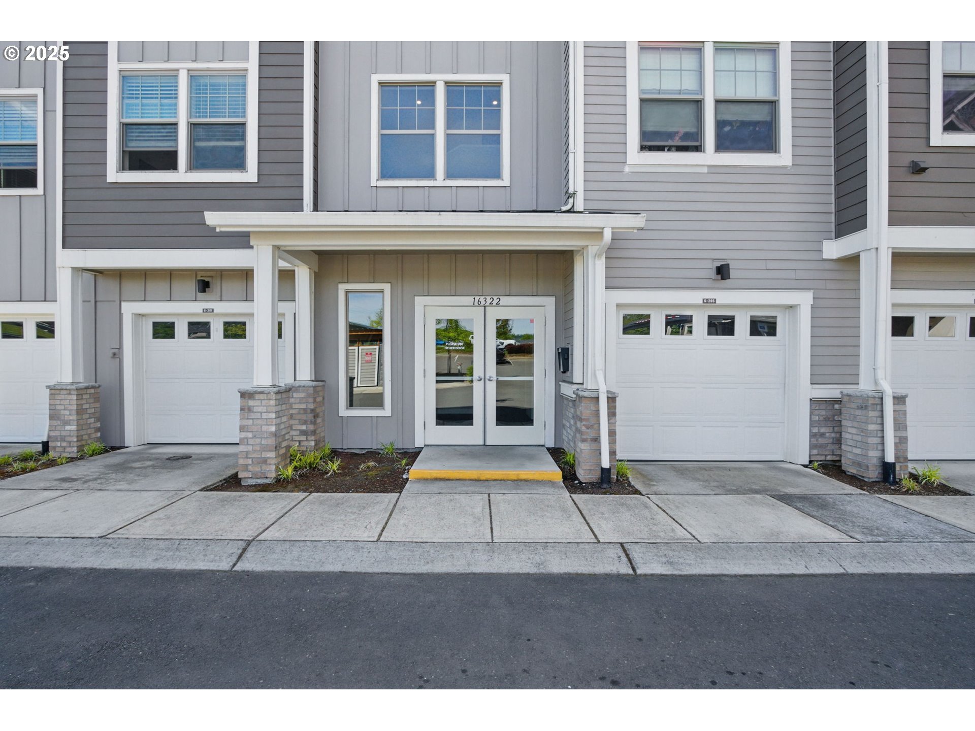 16322 CHADWICK WAY - RMLS #681554266