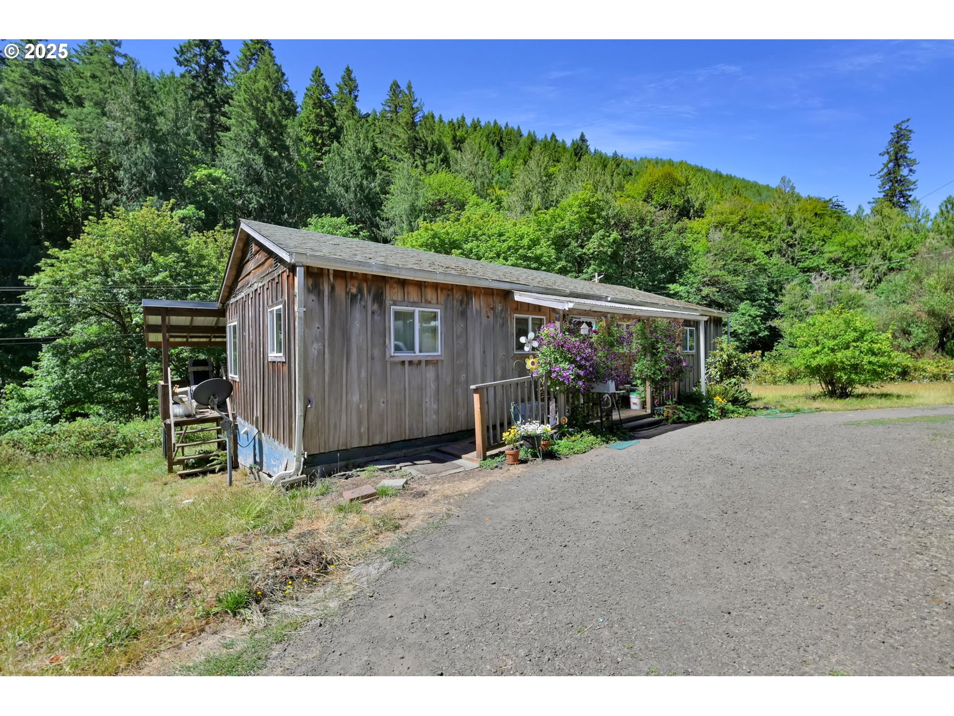700 UPPER SMITH RIVER RD - RMLS #691789958