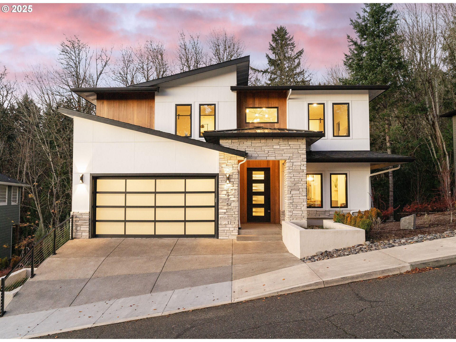 2475 BIRKENDENE ST - RMLS #692158733