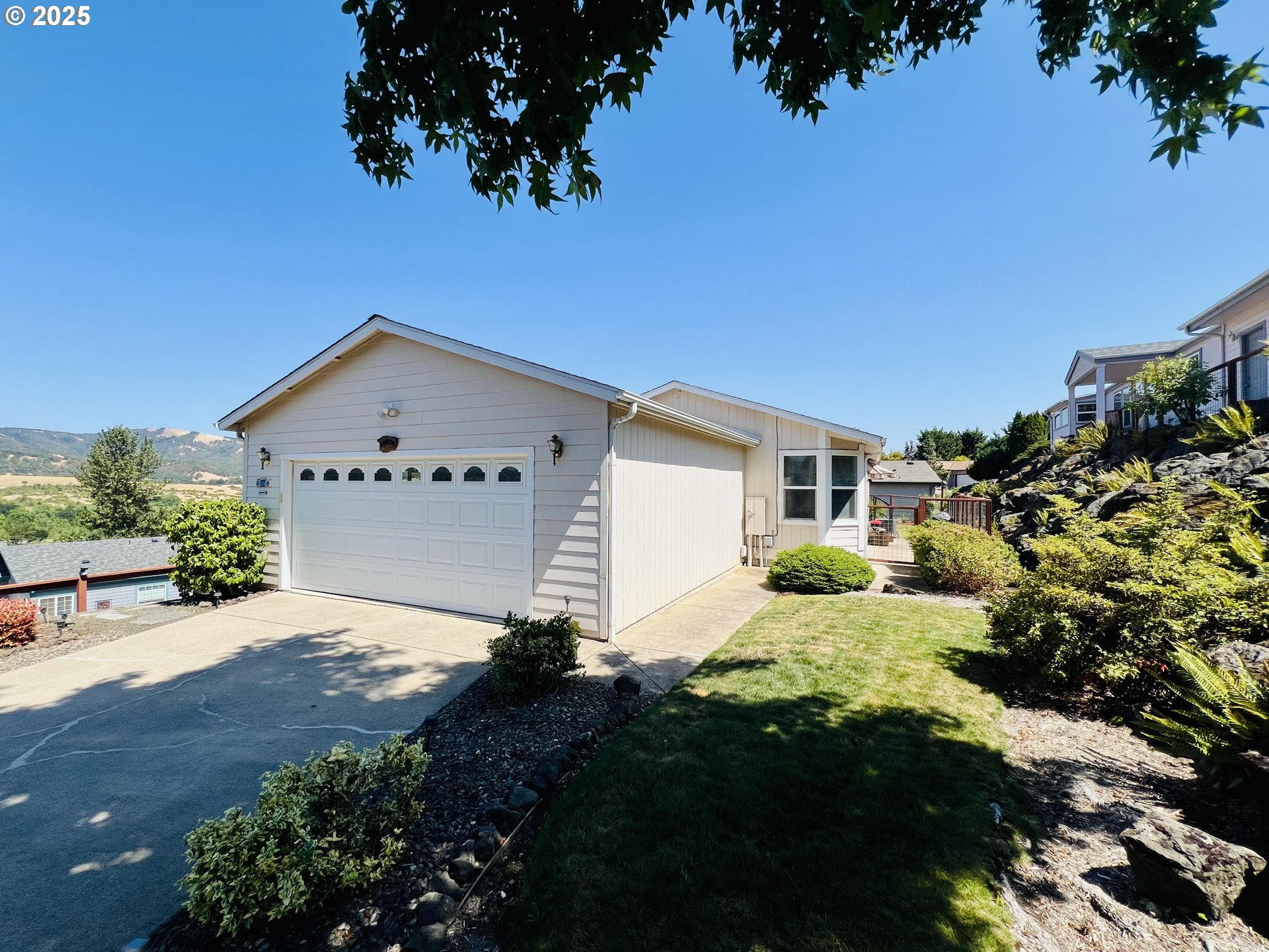 104 ANGELCREST CT - RMLS #717942671