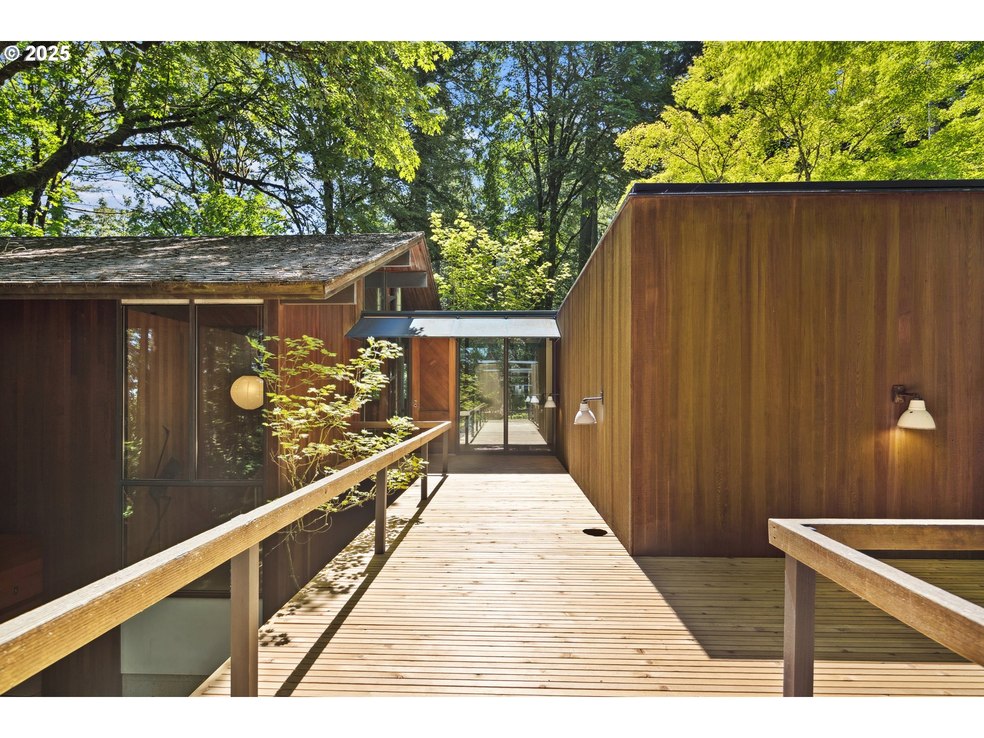 720 SAINT HELENS AVE - RMLS #725221384