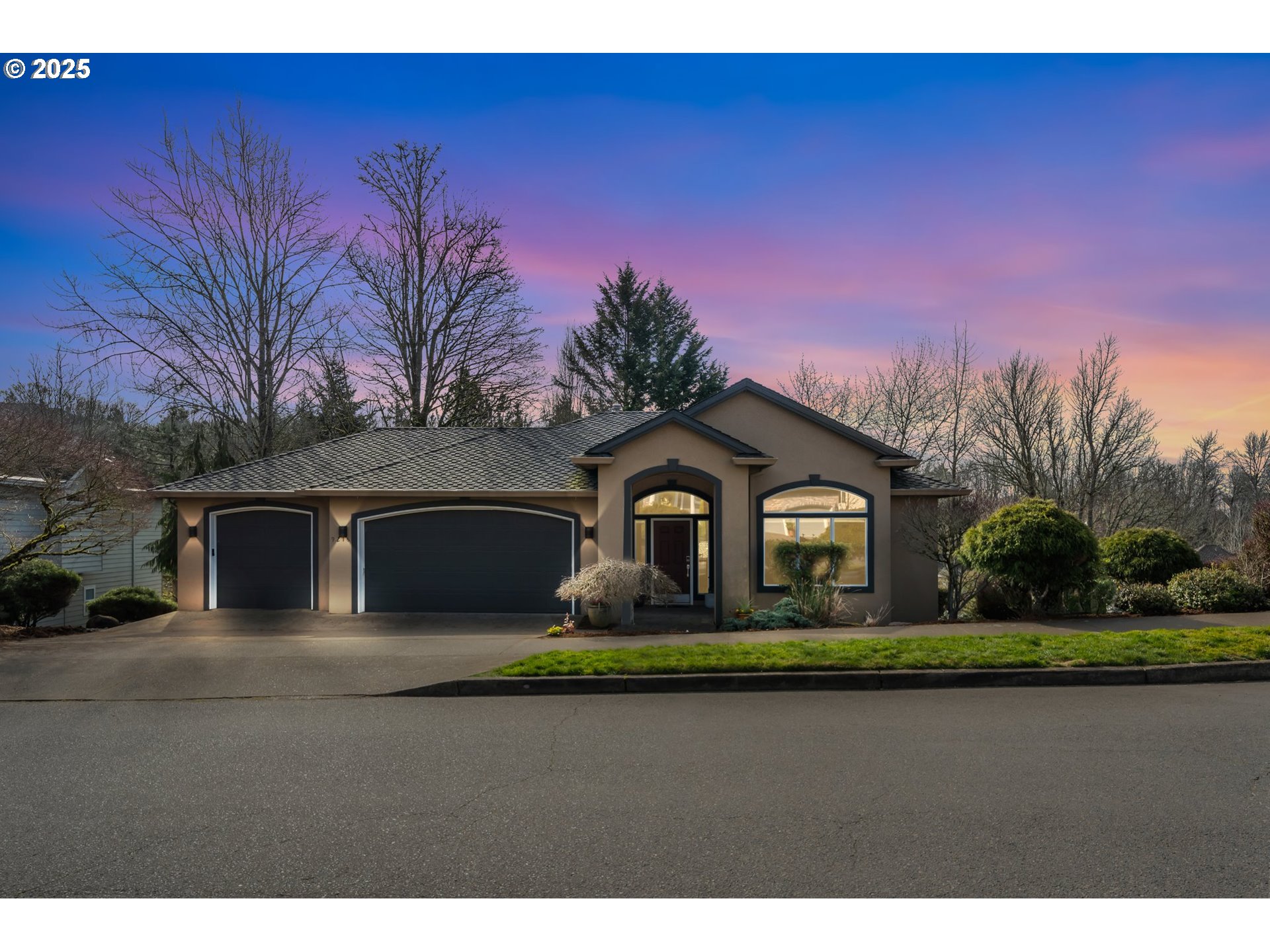 9216 BARTHOLOMEW DR - RMLS #762205184